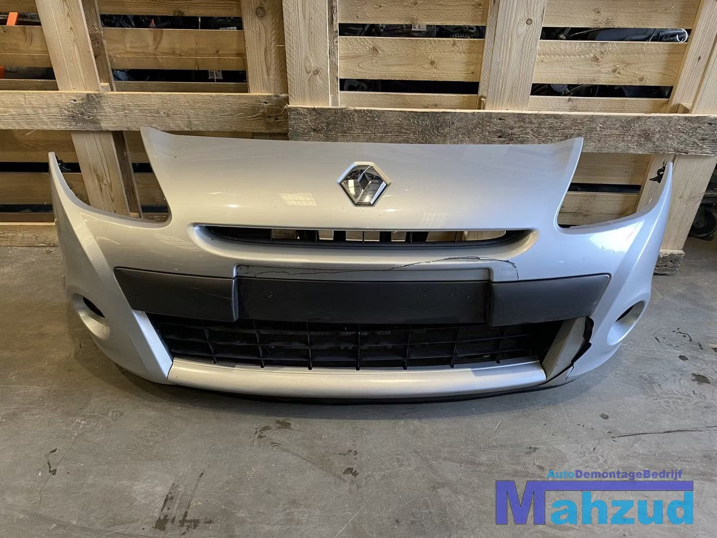 RENAULT CLIO 3 Facelift Grijs zilver TED69 Voorbumper bumper, Auto-onderdelen, Renault Group, Gebruikt, Contact.group@renault.com