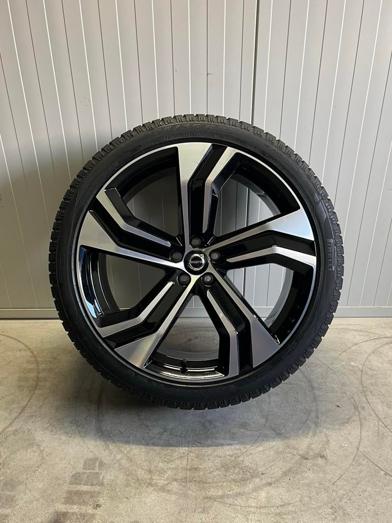 🚗 Volvo XC90 - R-Design - Nieuw! - 22 inch - Pirelli Winter, Auto-onderdelen, Banden en Velgen, 275 mm, Banden en Velgen, Nieuw