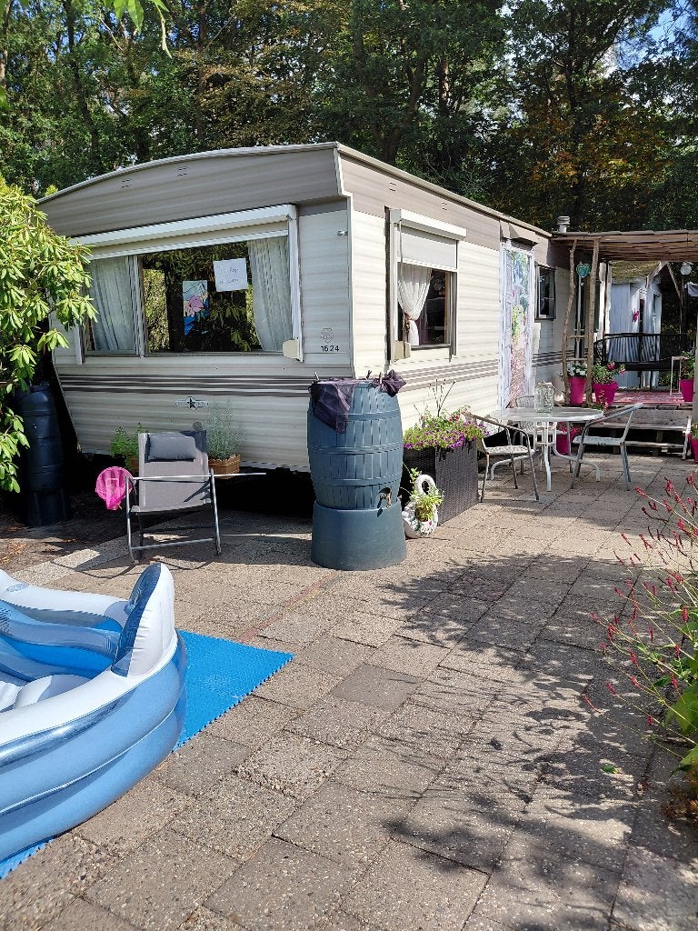 Stacaravan te koop in Nispen Brabant, Caravans en Kamperen, Stacaravans, Tot en met 5