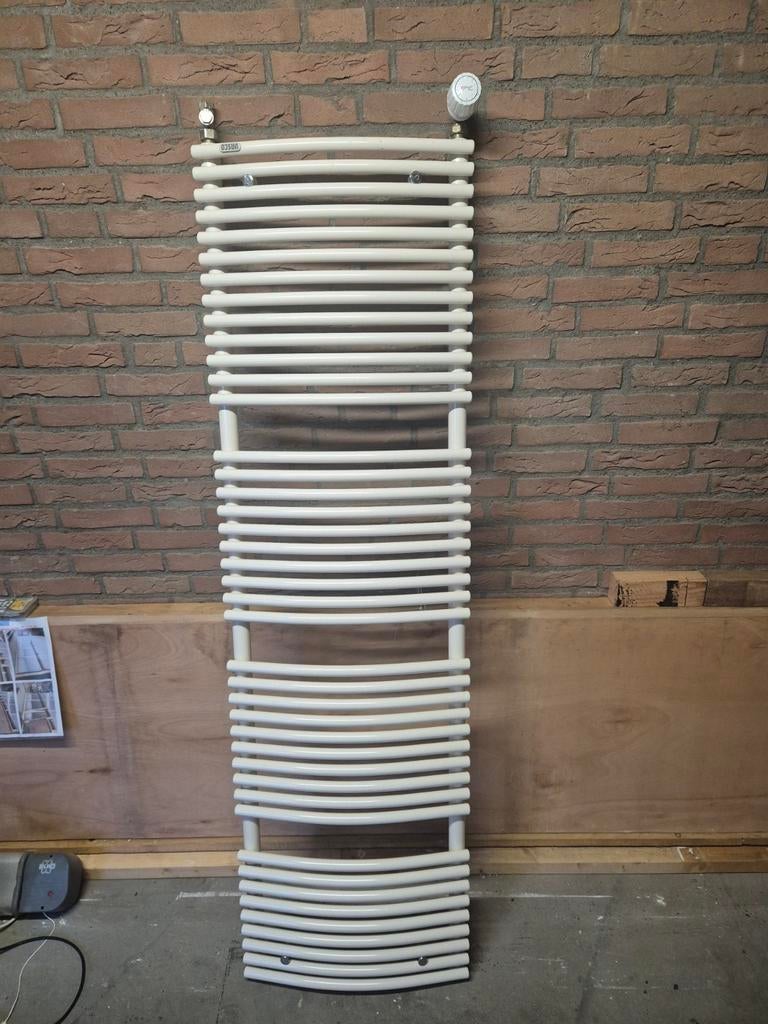 Radiator 180cm x 50cm, Doe-het-zelf en Verbouw, Verwarming en Radiatoren, Ophalen, 60 tot 150 cm, Radiator, 30 tot 80 cm