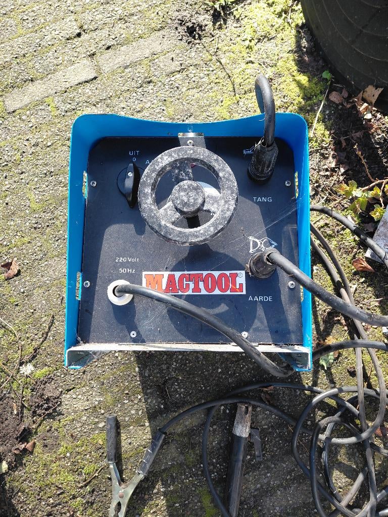 Mactool elektrode lasapparaat 220v zo goed als nieuw, Ophalen, Zo goed als nieuw, 150 tot 250 ampère, Elektroden