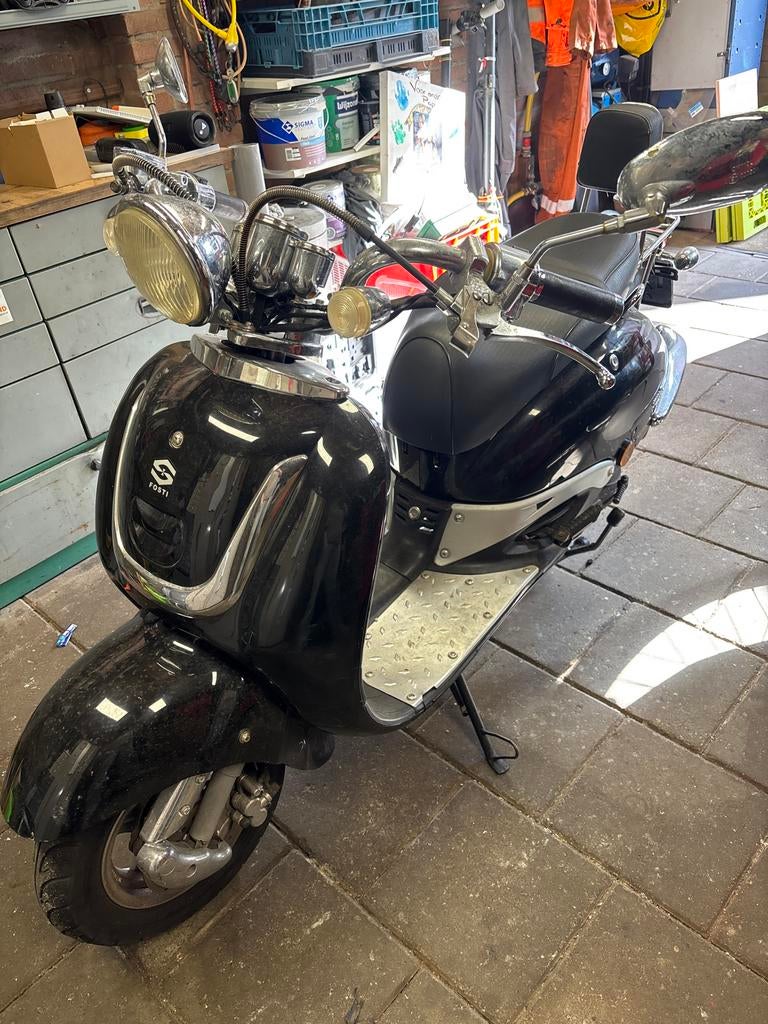 Fosti scooter - nette staat, Fietsen en Brommers, Brommeronderdelen | Scooters, Zo goed als nieuw, Overige merken, Overige typen