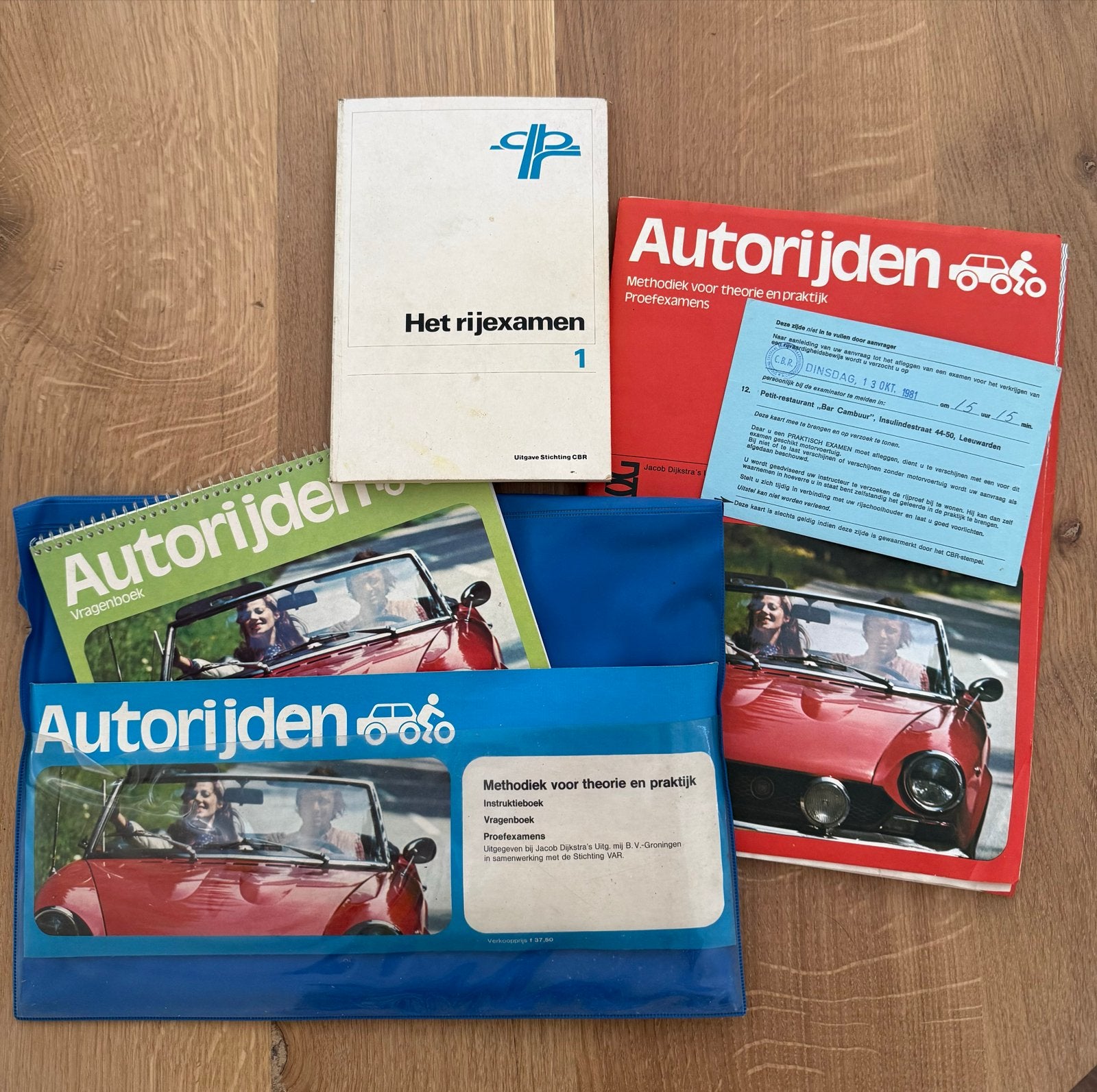 Autorijden theorie- en praktijkboeken set - 1981, Boeken, Ophalen of Verzenden, Gelezen, Overige niveaus