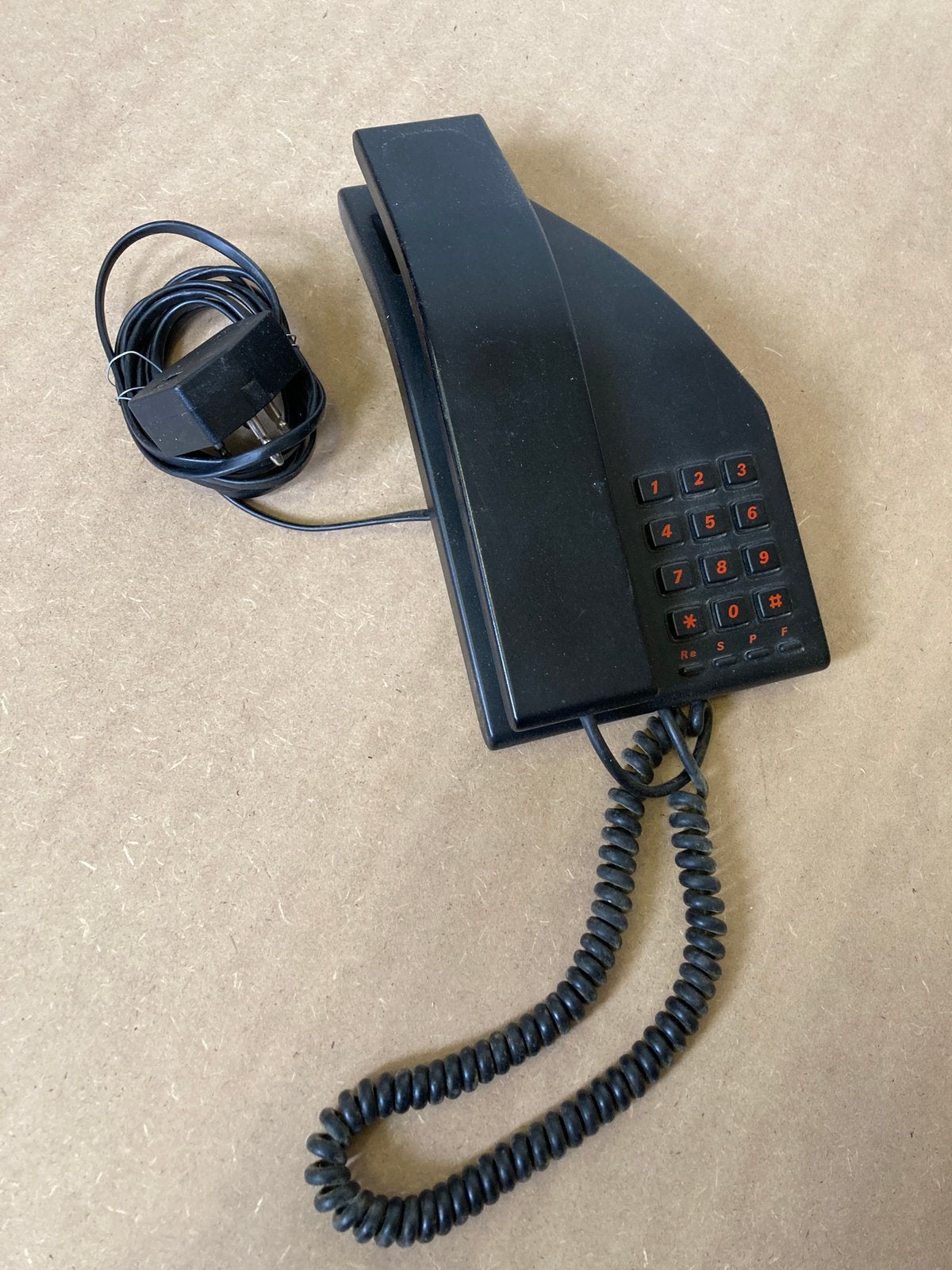 Design telefoon, Ophalen, Gebruikt