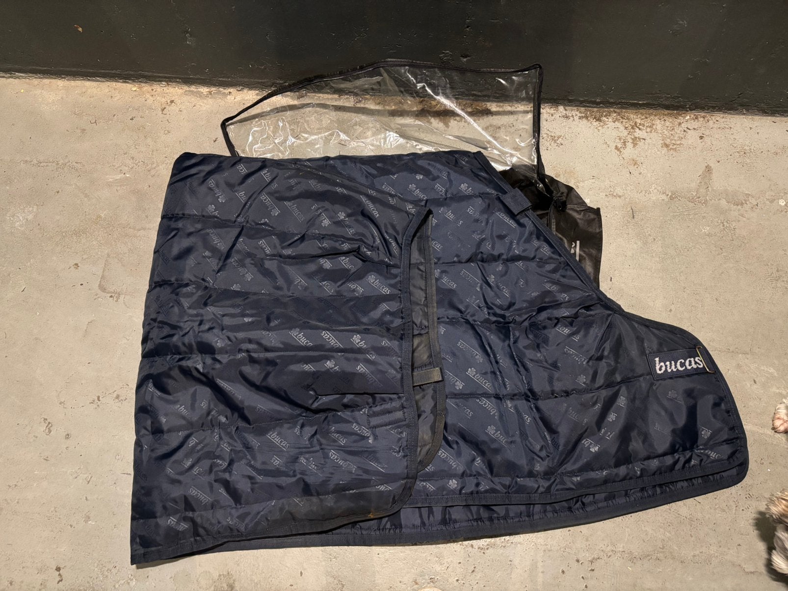 Bucas liner 200 gram 5,9, Dieren en Toebehoren, Ophalen of Verzenden, Zo goed als nieuw