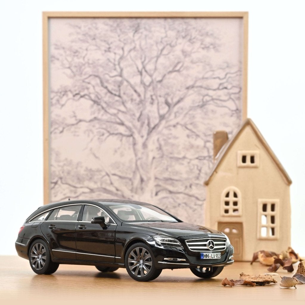 Mercedes-Benz CLS Shooting Brake 2011 Obsidian Black 1:18, 70-72 avenue de Bohlen 69120 Vaulx-en-Velin, Auto, Norev, Ophalen of Verzenden