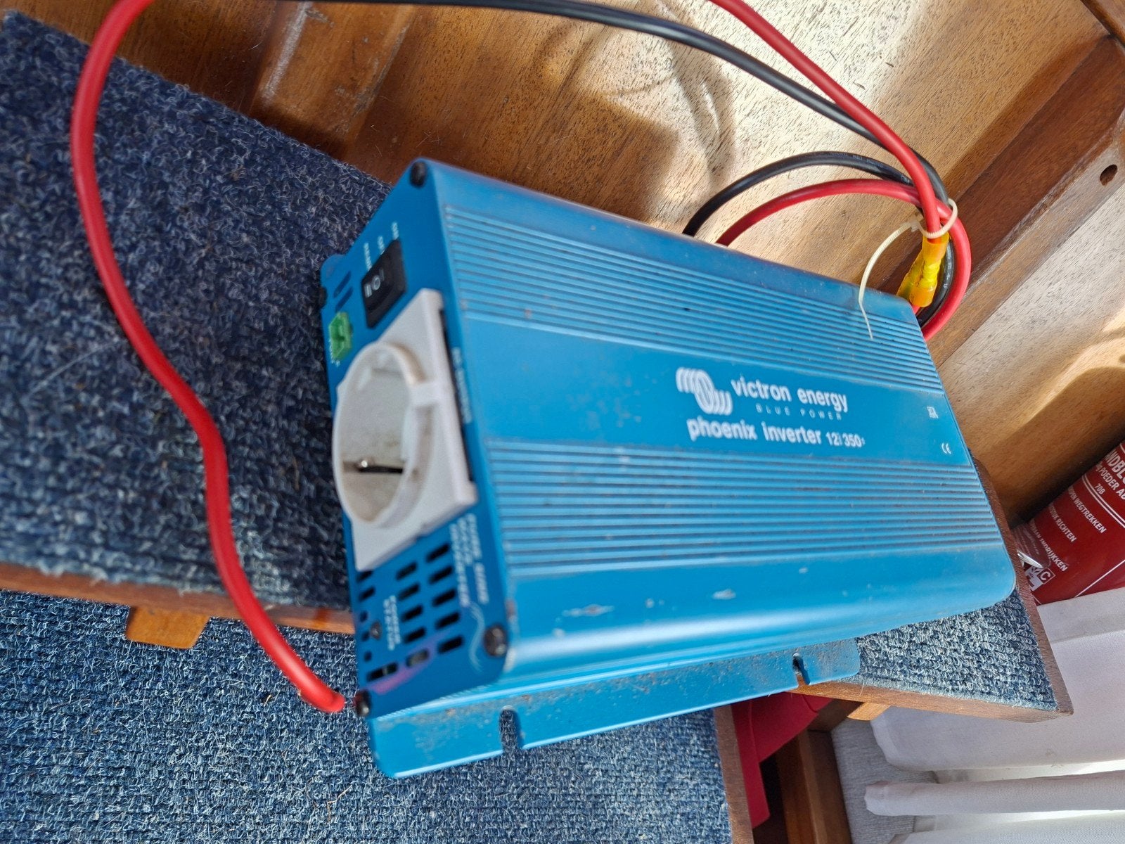 victron omvormer 12-230 350 watt, Ophalen of Verzenden