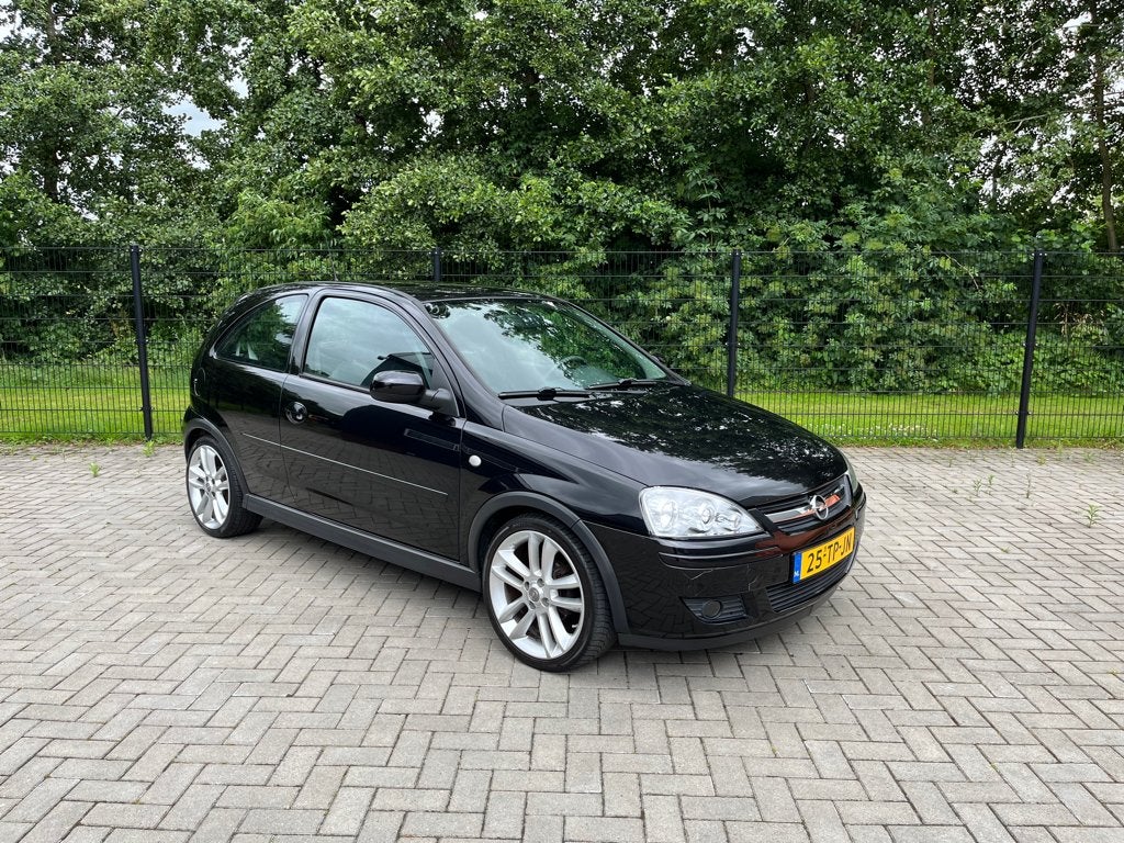 Opel Corsa 1.2 16V Silverline 2006 (Verkocht!), Auto's, Opel, Voorwielaandrijving, 4 cilinders, 1229 cc, Zwart