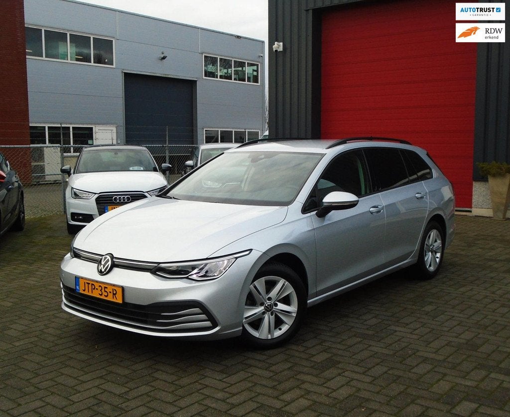 Volkswagen GOLF 1.0 eTSI Life BusinessAutomaat,Cruise., Auto's, Gebruikt, Automatische klimaatregeling, Alcantara, 23 km/l