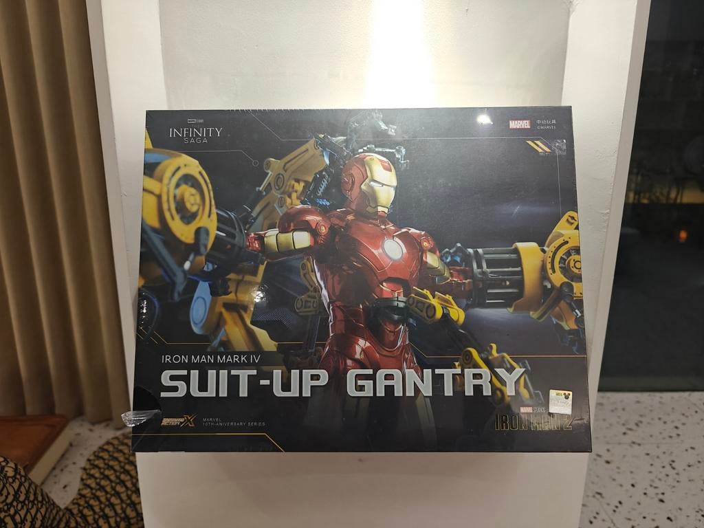 Iron Man Mark IV Suit-Up Gantry Actiefiguur, Ophalen of Verzenden, Nieuw