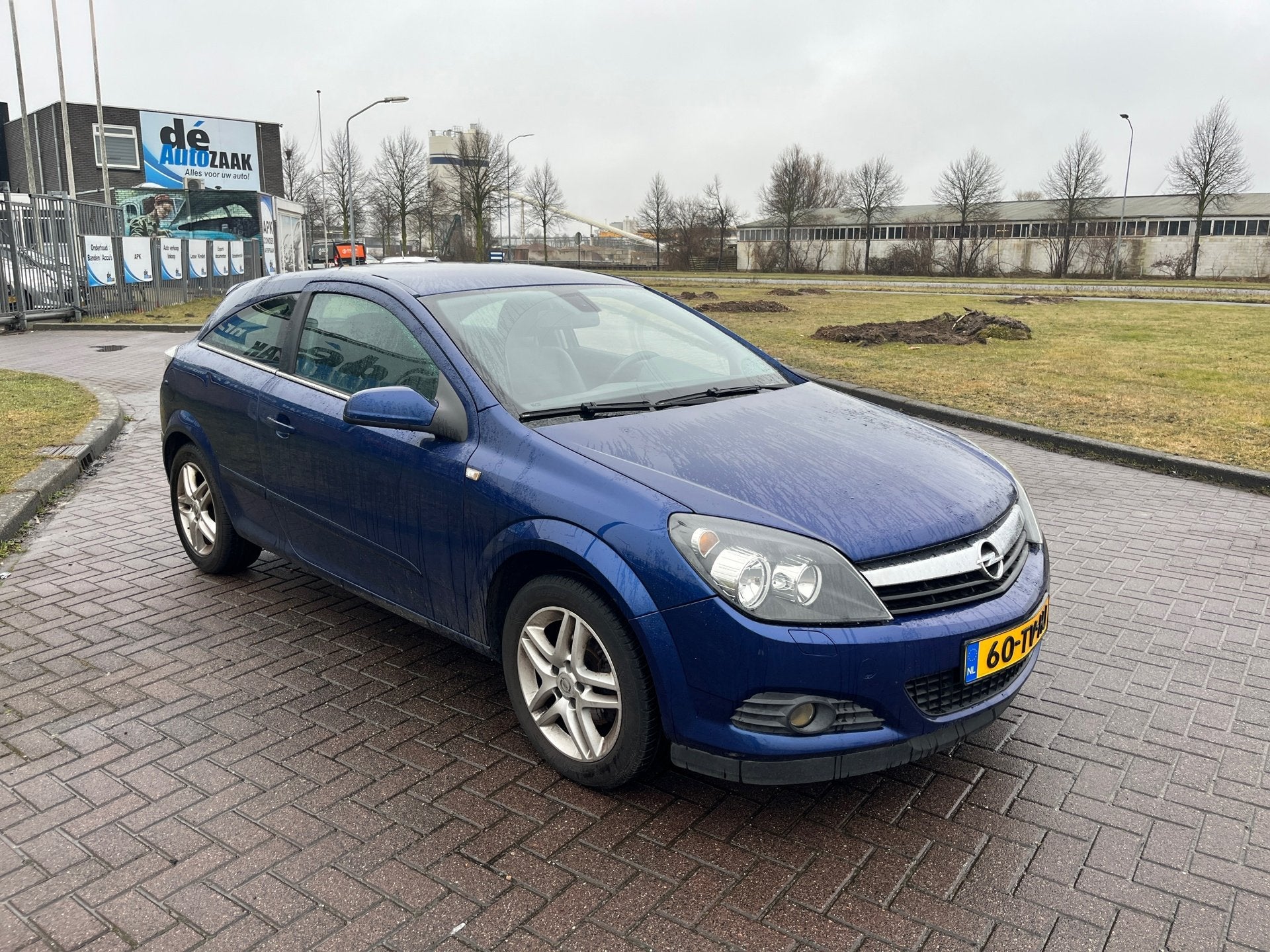 Opel Astra GTC 1.8 Executive Incl Nieuwe Keuring, Auto's, Voorwielaandrijving, Gebruikt, Multifunctioneel stuurwiel, 4 cilinders