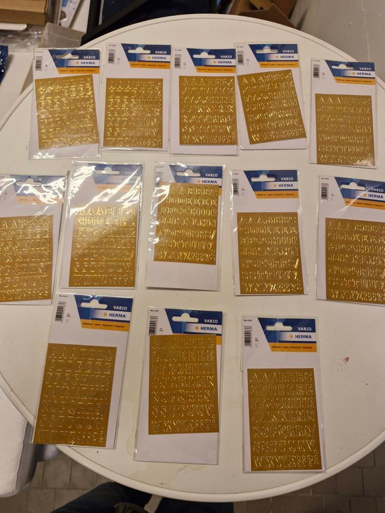 13x Herma Vario Gouden Alfabet Letter Stickers 12mm, Ophalen of Verzenden