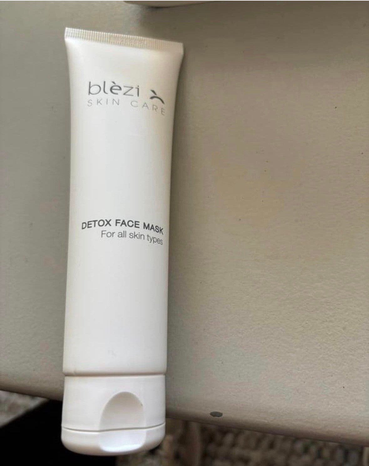 Blezi skin care detox face mask., Ophalen of Verzenden, Nieuw, Gehele gezicht, Verzorging
