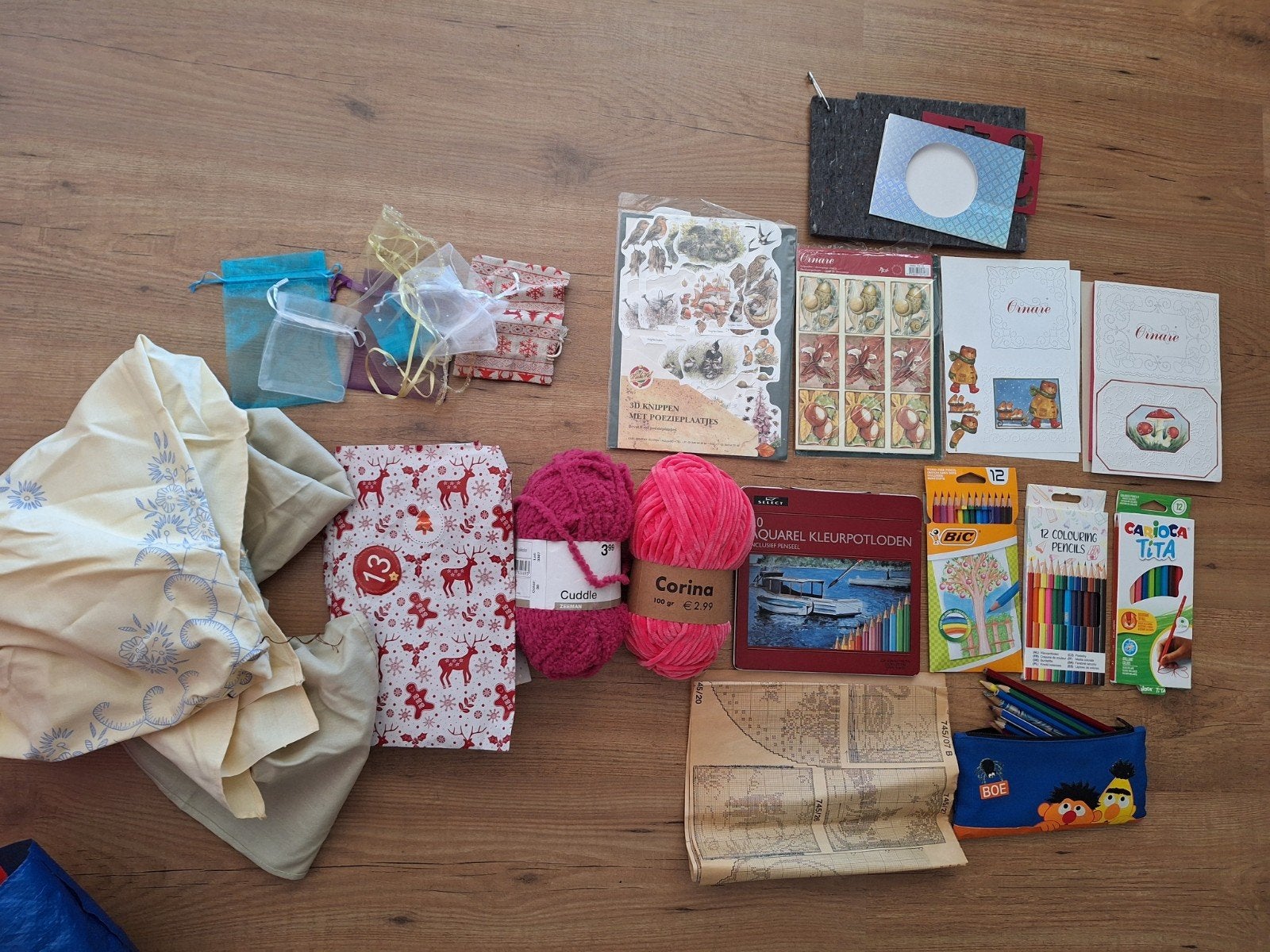 Diverse knutselspullen, Hobby en Vrije tijd, Knutselen, Ophalen of Verzenden, Gebruikt, Knutselmateriaal