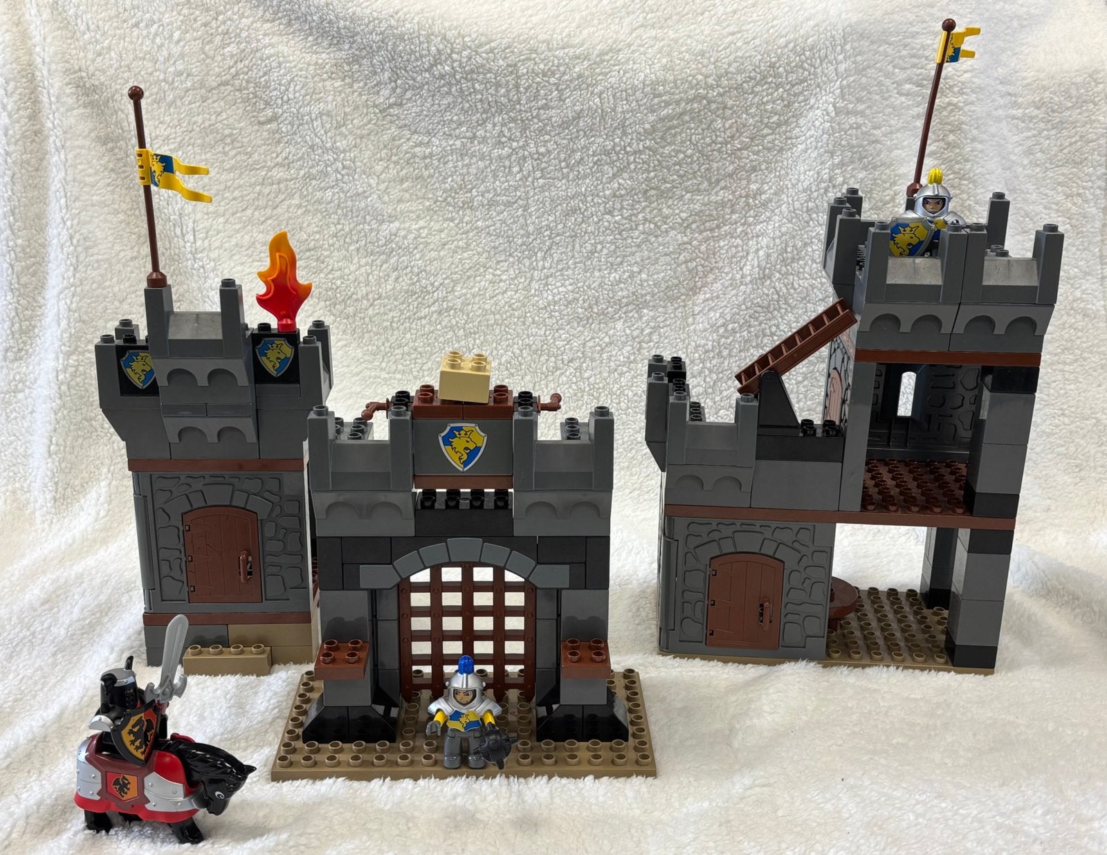 Duplo kasteel, Ophalen of Verzenden, LEGO System A/S, Product.compliance@LEGO.com, Aastvej 1, 7190 Billund, Denemarken