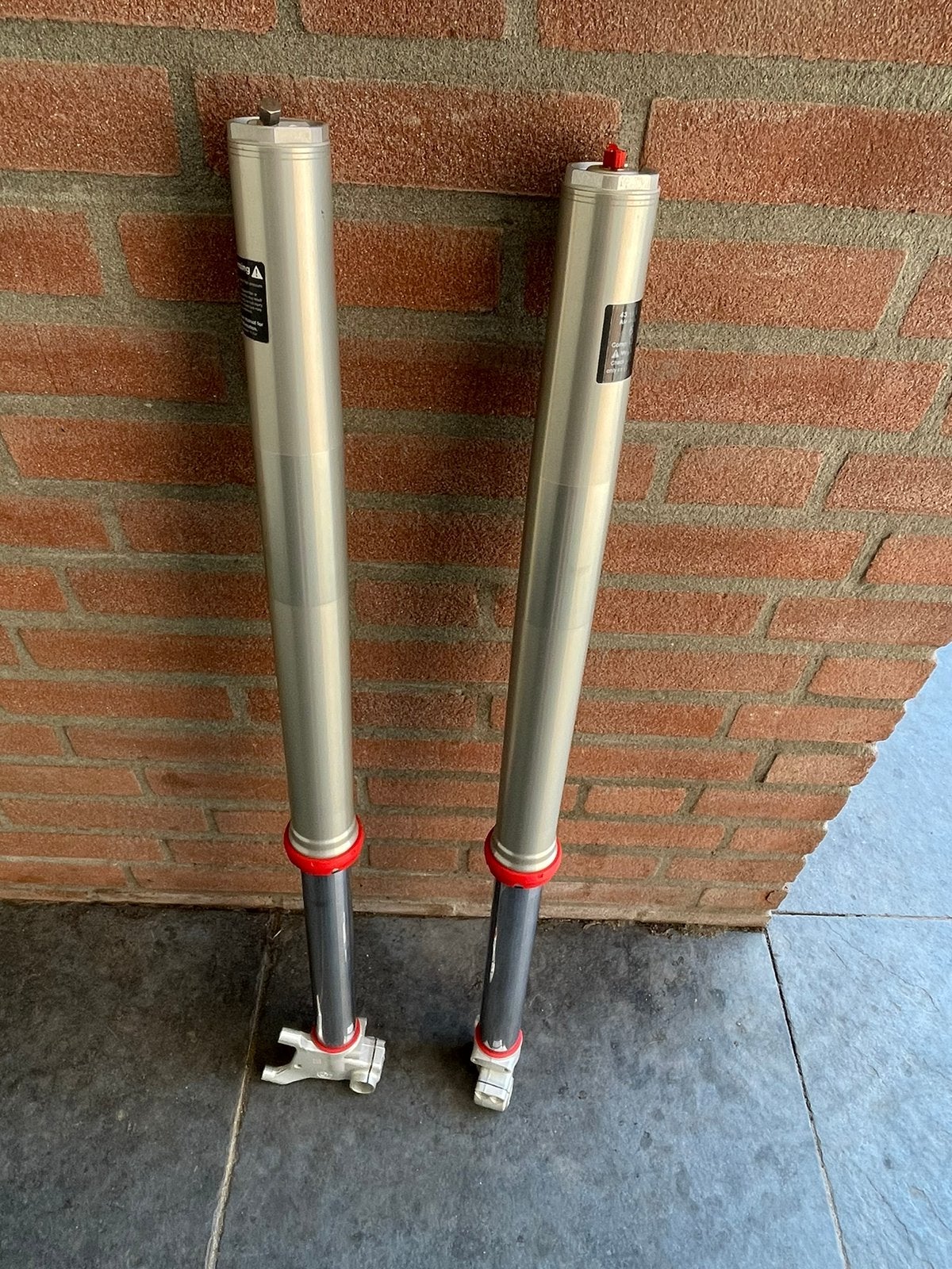 Nieuwe vering voorpoten ktm 85 sx, Ophalen
