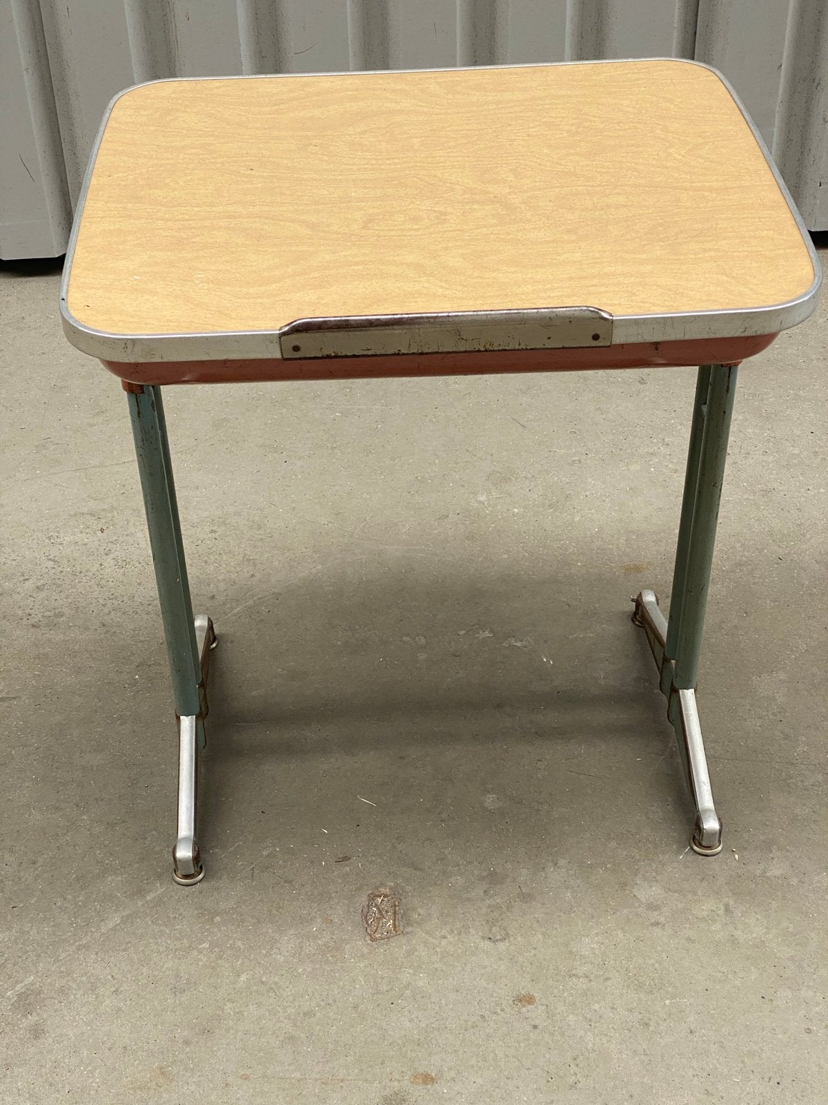 Jaren '50 Amerikaans bureau met verstelbaar blad, Ophalen, Gebruikt, Schoolbureau, Vintage