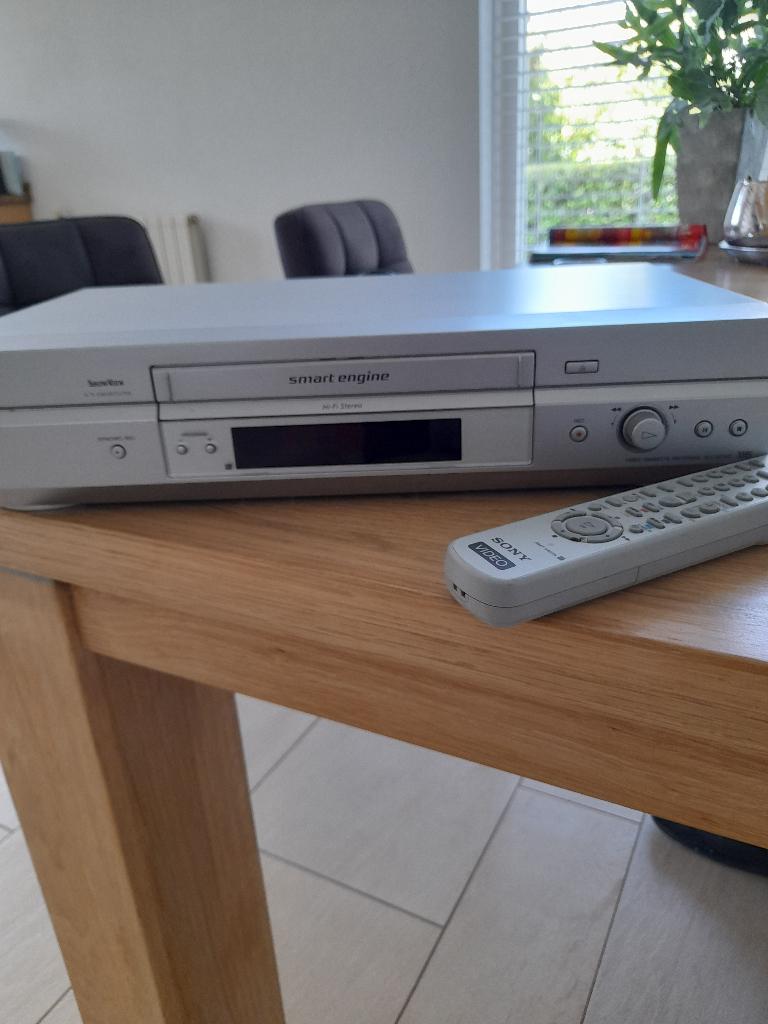 Goed werkende Sony Videorecorder VHS, incl. scartkabel e.d., Audio, Tv en Foto, Videospelers, Ophalen of Verzenden, Gebruikt, VHS-speler of -recorder