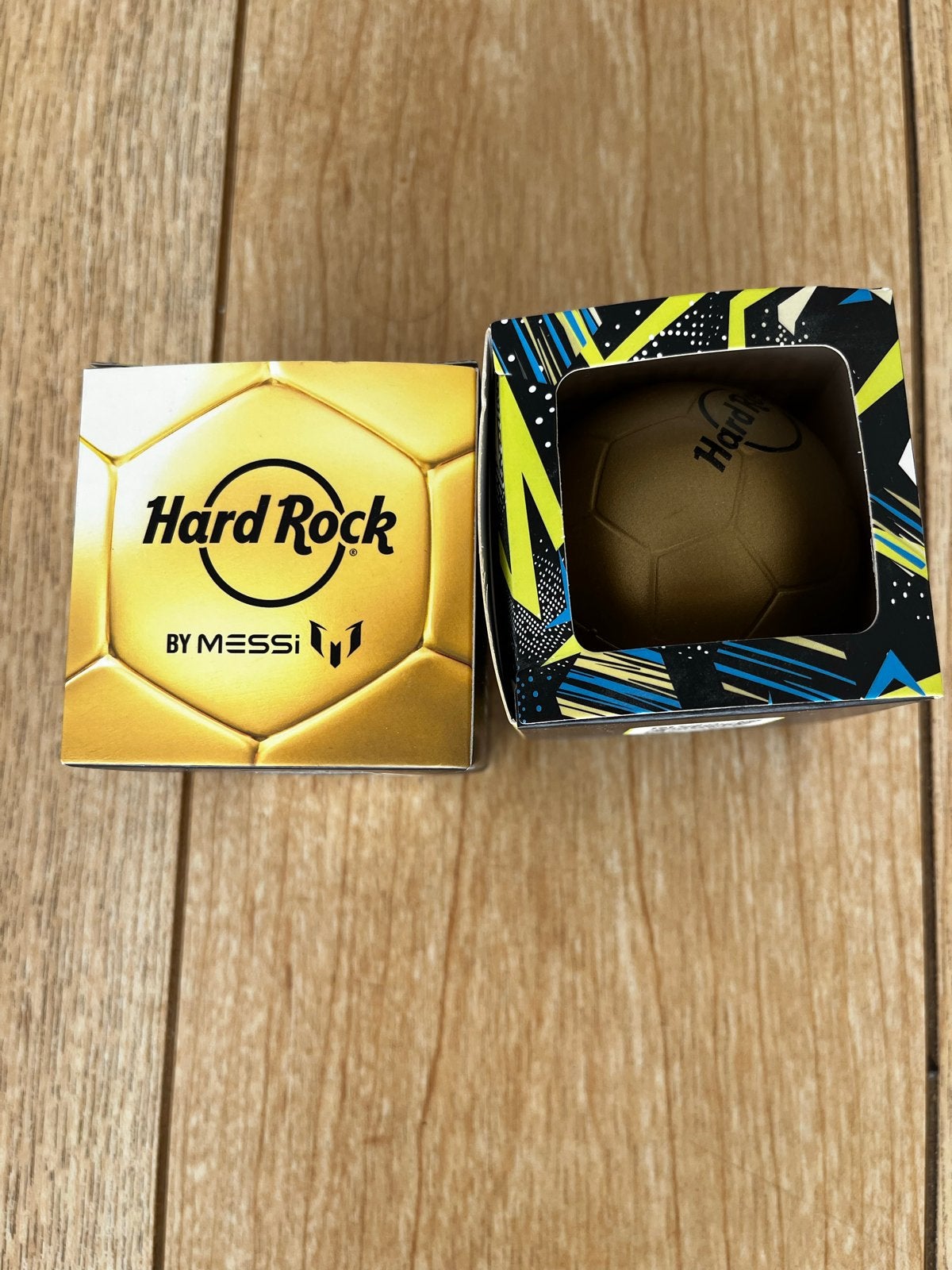 Hard Rock by Messi voetbal miniatuur, Ophalen of Verzenden, Nieuw, Overige sporten, Overige typen