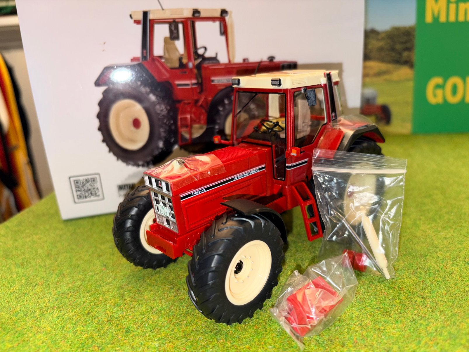 IHC 1455XL, Ophalen of Verzenden, Nieuw, Tractor of Landbouw, Overige merken