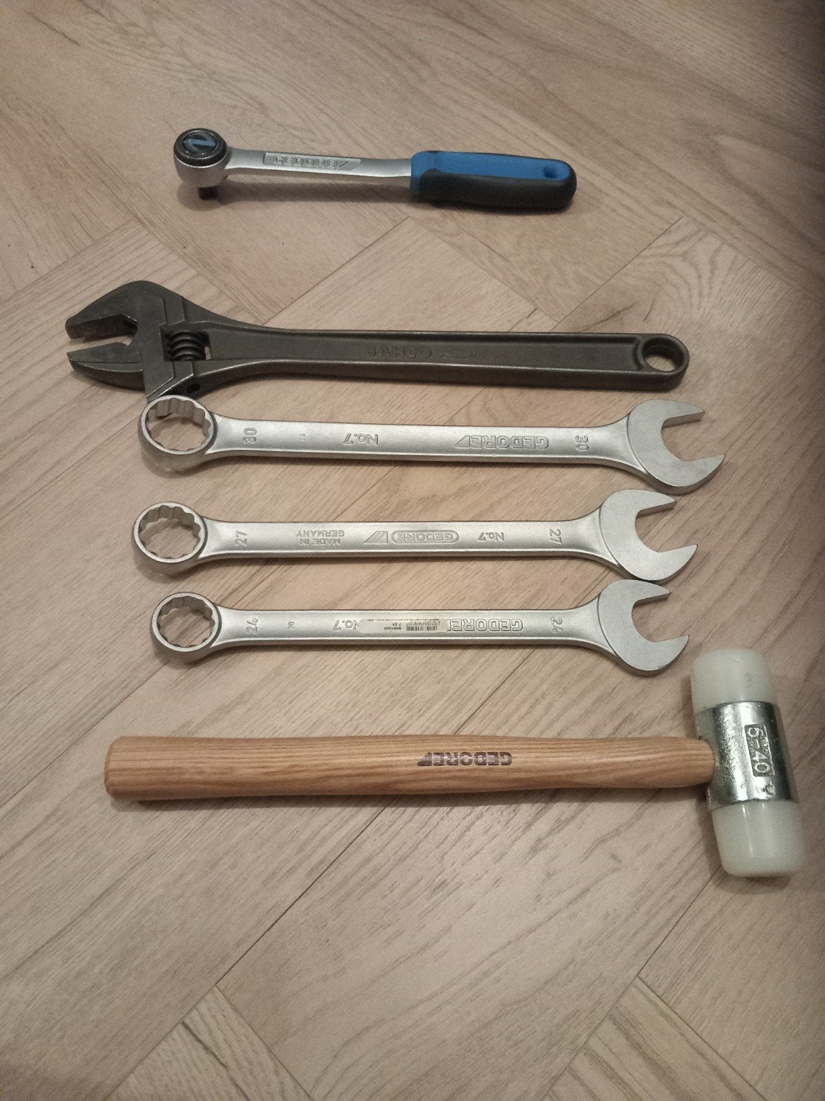 Gedore gereedschap set en Bahco 15 inch, Ophalen of Verzenden, Zo goed als nieuw, Sleutel/ratel, Gedore