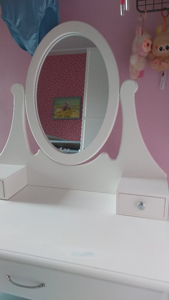 Brocante make up tafel - kinderen met stoeltje, Huis en Inrichting, Ophalen, Gebruikt, 100 tot 150 cm, 50 tot 100 cm
