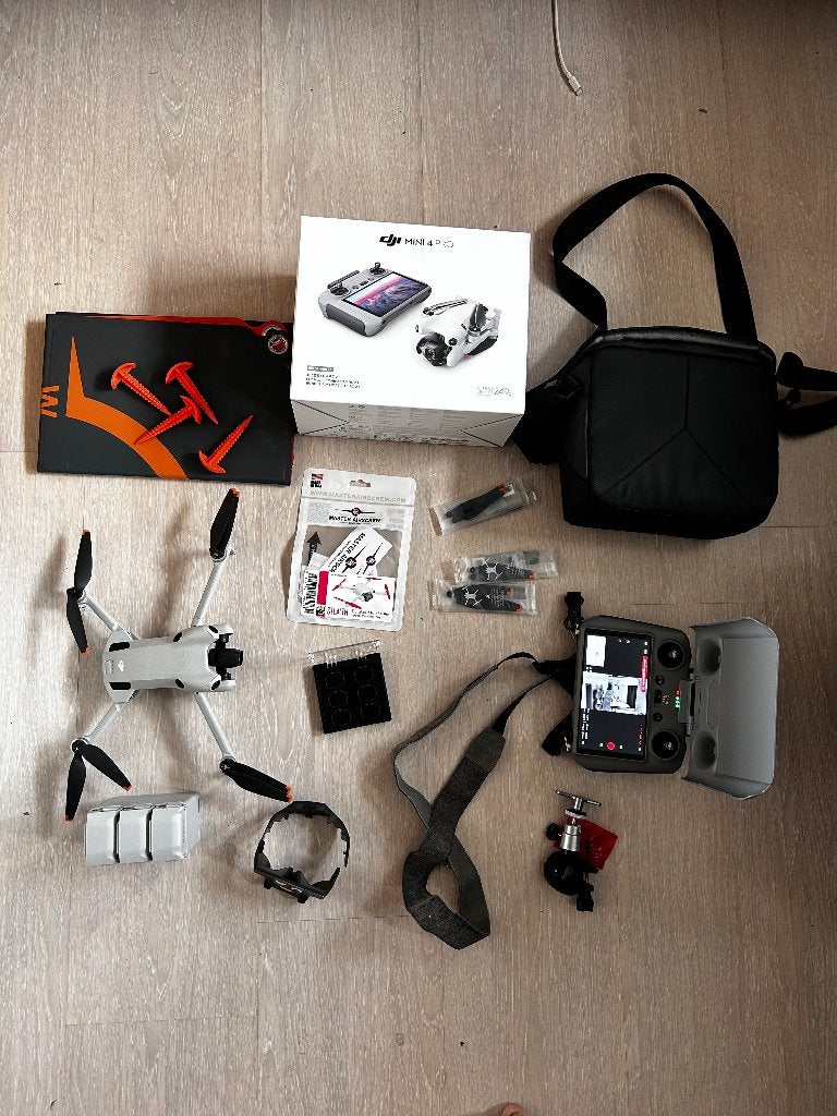 DJI mini 4 pro Fly more combo met RC2 en veel extras, Cameradrone, Zo goed als nieuw, DJI, 1 tot 5 kilometer
