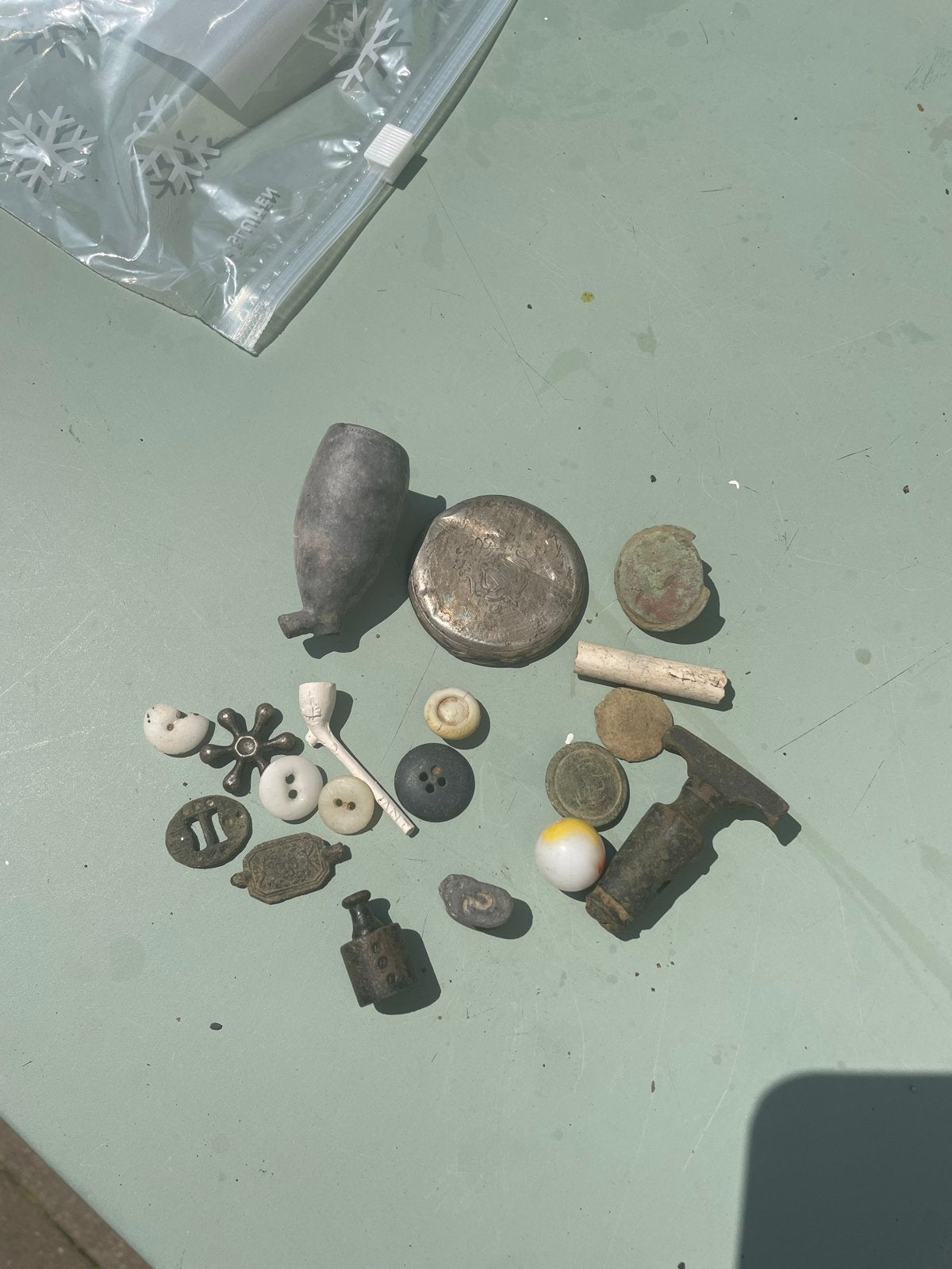 Diverse bodemvondsten: knopen, pijpen, munten en meer, Ophalen of Verzenden, Gebruikt