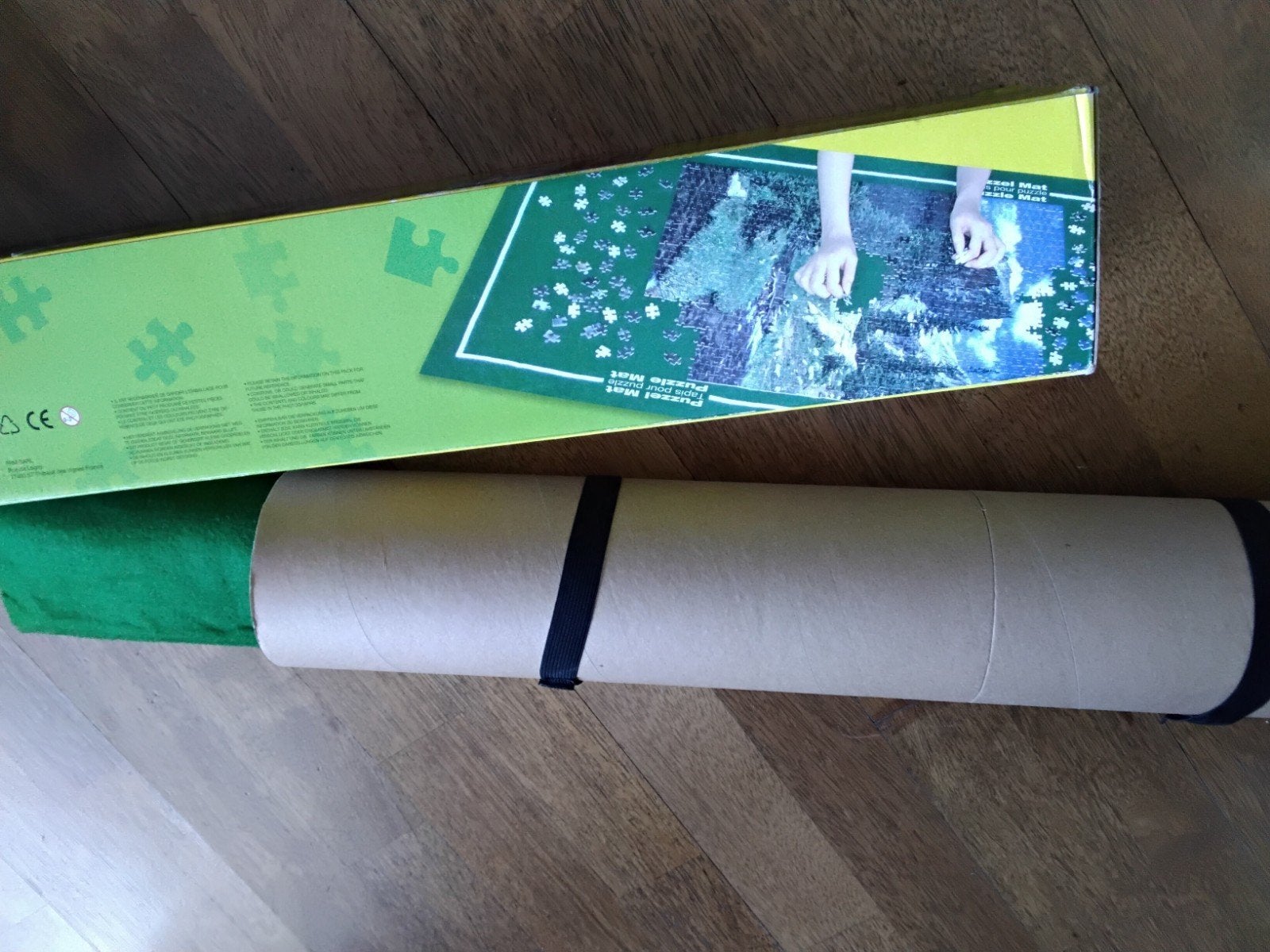 puzzelmat met puzzel, Hobby en Vrije tijd, Ophalen of Verzenden, 500 t/m 1500 stukjes, Zo goed als nieuw