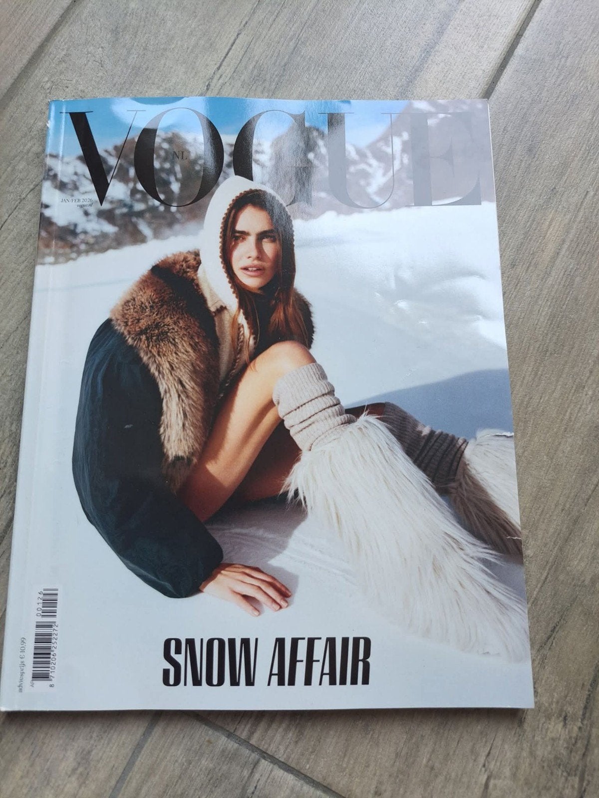 1x Vogue, Ophalen of Verzenden, Gelezen, Damesbladen