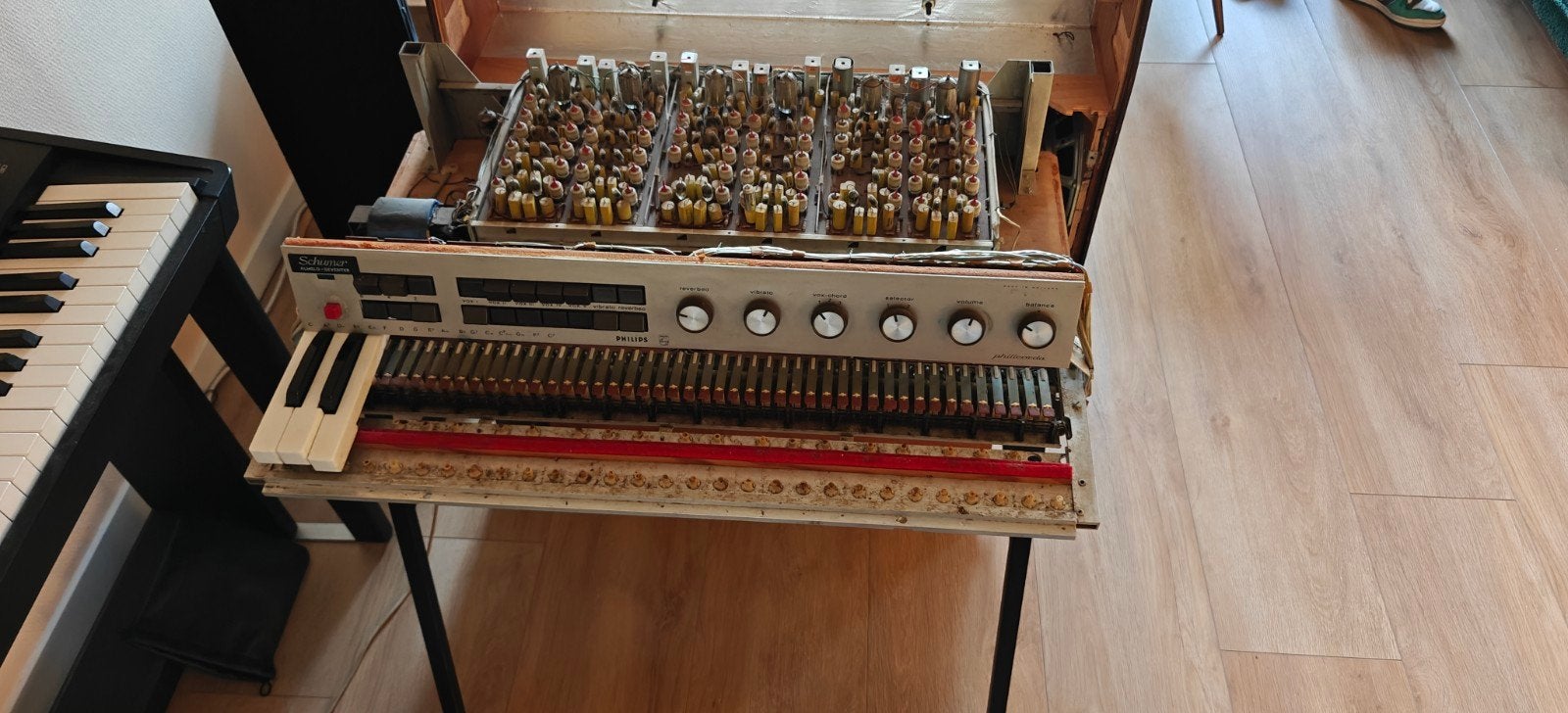 Vintage Philicorda GM751 - Voor onderdelen of decoratie, Muziek en Instrumenten, Ophalen of Verzenden, Gebruikt, 1 klavier, Harmonium