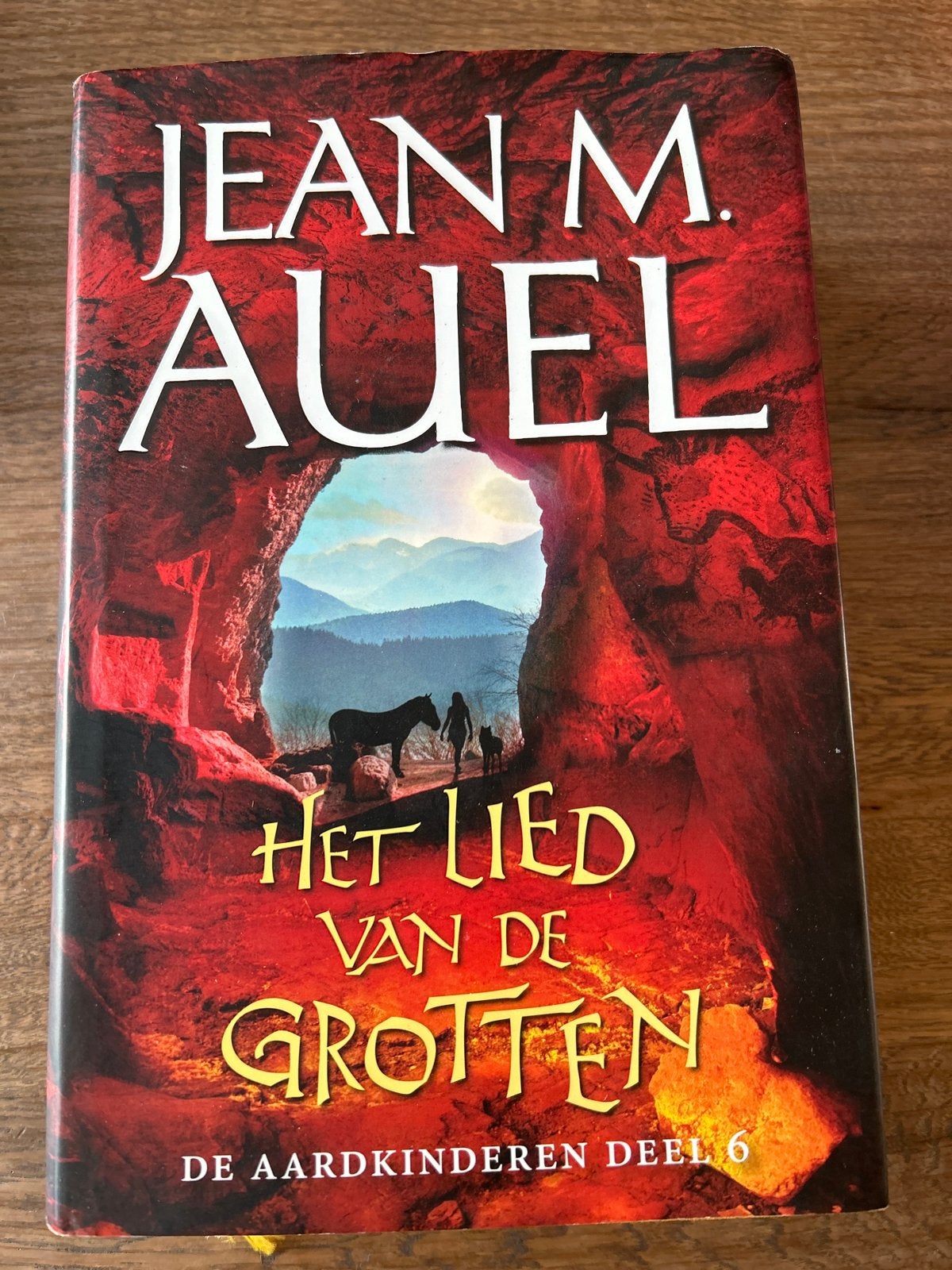 Het Lied van de Grotten - De Aardkinderen Deel 6, Ophalen of Verzenden, Zo goed als nieuw, Nederland