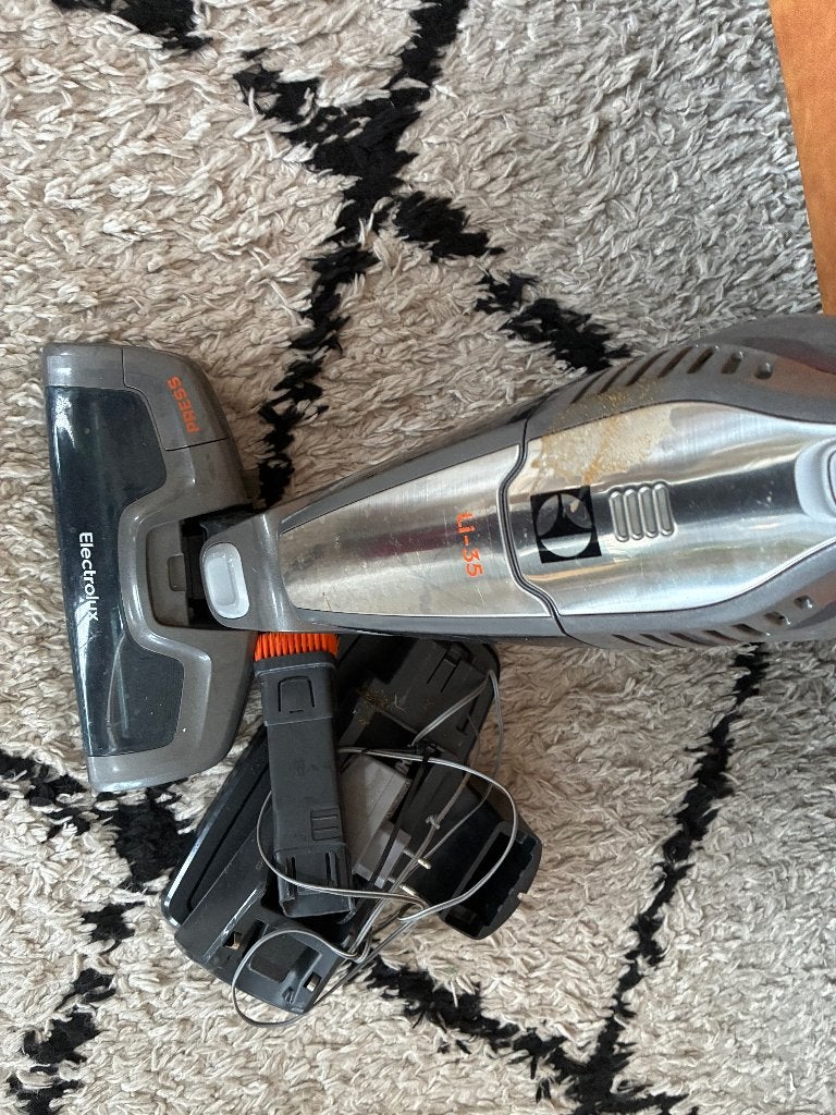 Electrolux stofzuigers-werkt niet-defect, Ophalen, Niet werkend