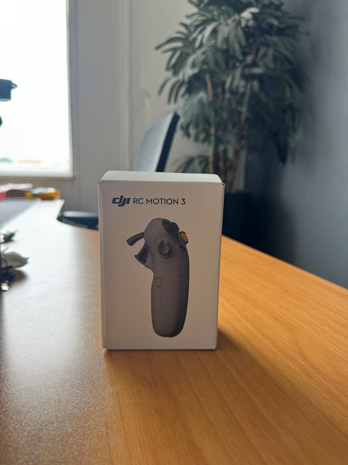 DJI RC Motion 3 Controller - Nieuw in doos, Audio, Tv en Foto, Drones, Ophalen of Verzenden, Nieuw, DJI, Meer dan 45 minuten
