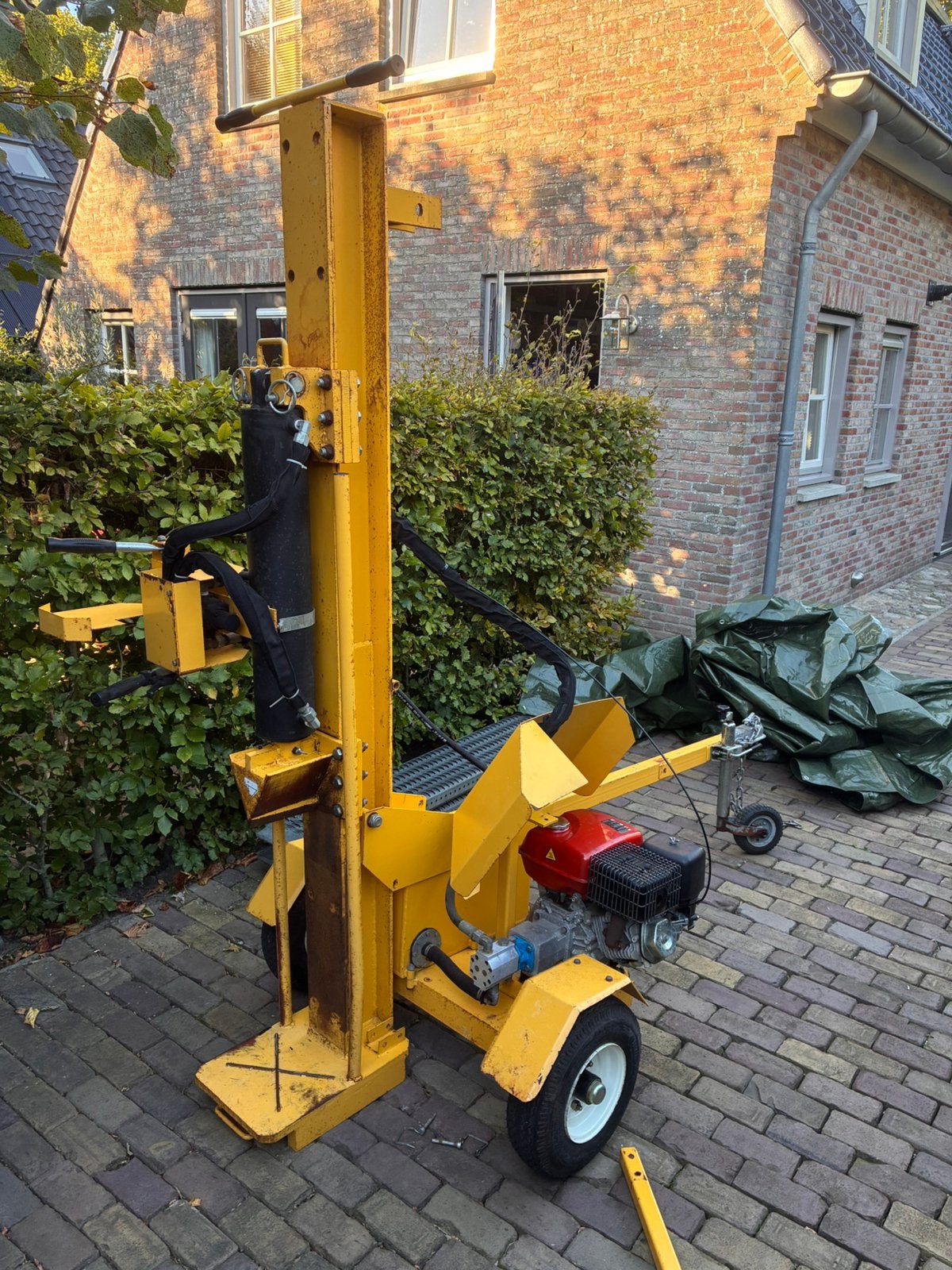 30 TON KLOOFMACHINE TE HUUR – SNEL & KRACHTIG, Tuin en Terras, Ophalen of Verzenden, Zo goed als nieuw