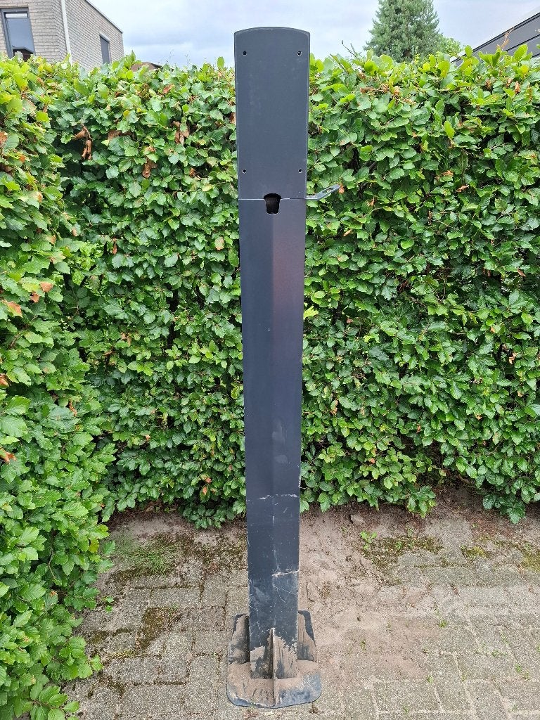 Paal tbv laadstation EV-box Elvi (beschadigd), Ophalen, Gebruikt, Laadpaal