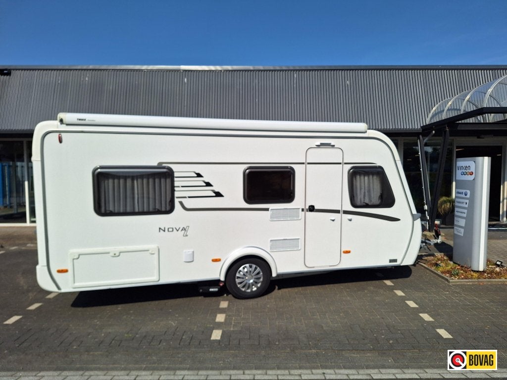 Eriba Nova Light 442 MOVER, VOORTENT EN LUIFEL, Caravans en Kamperen, Overige typen, Standaardzit, Bedrijf, Tot en met 3
