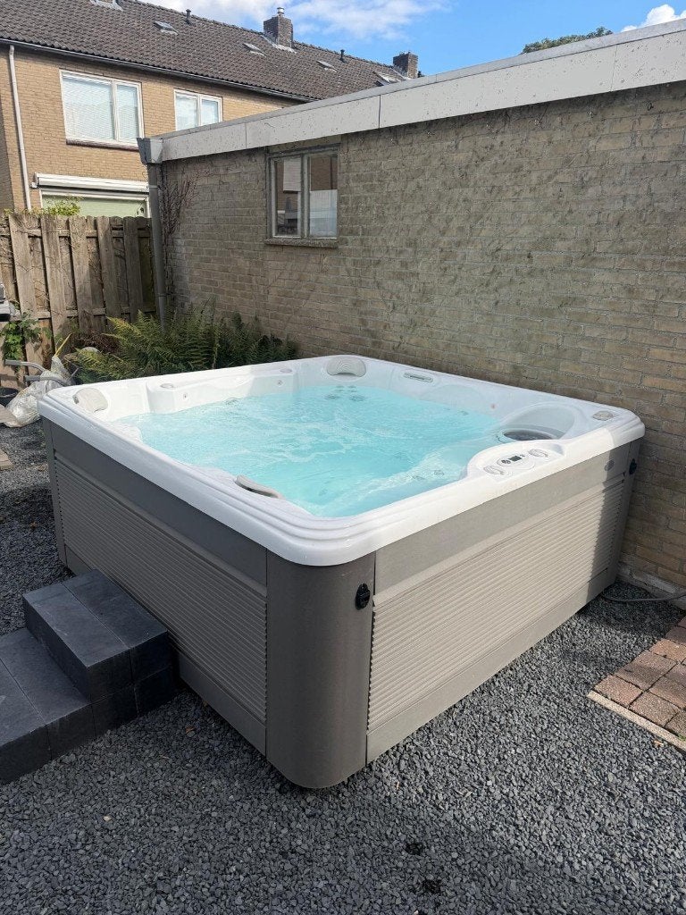 7 persoons jacuzzi  Caldera Vacanza, Tuin en Terras, Ophalen of Verzenden, Gebruikt, Afdekzeil, Vast