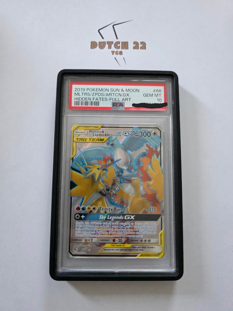 Moltres Zapdos Articuno Hidden Fates Tag Team PSA10 #66, Ophalen of Verzenden, Nieuw, Overige typen, Foil