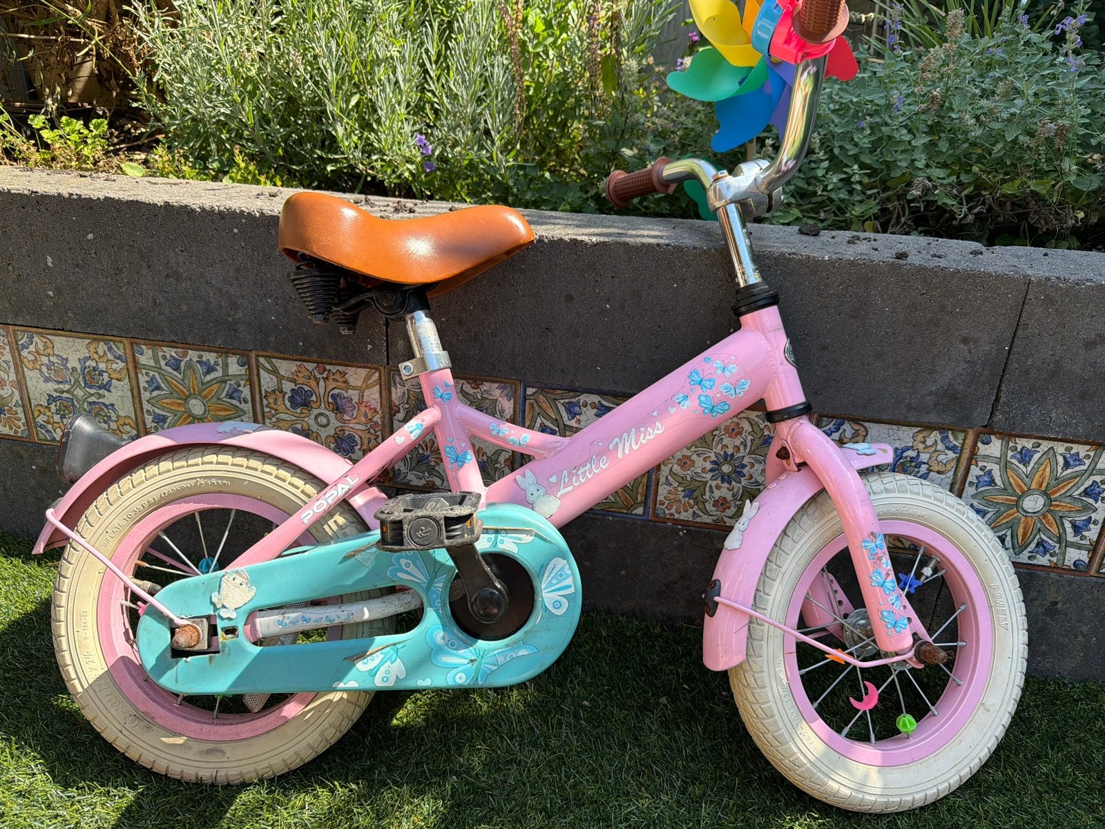 Roze kinderfiets 'Little Miss' - Gebruikt, maar kan nog mee, Fietsen en Brommers, Fietsen | Kinderfietsjes, Ophalen, Gebruikt