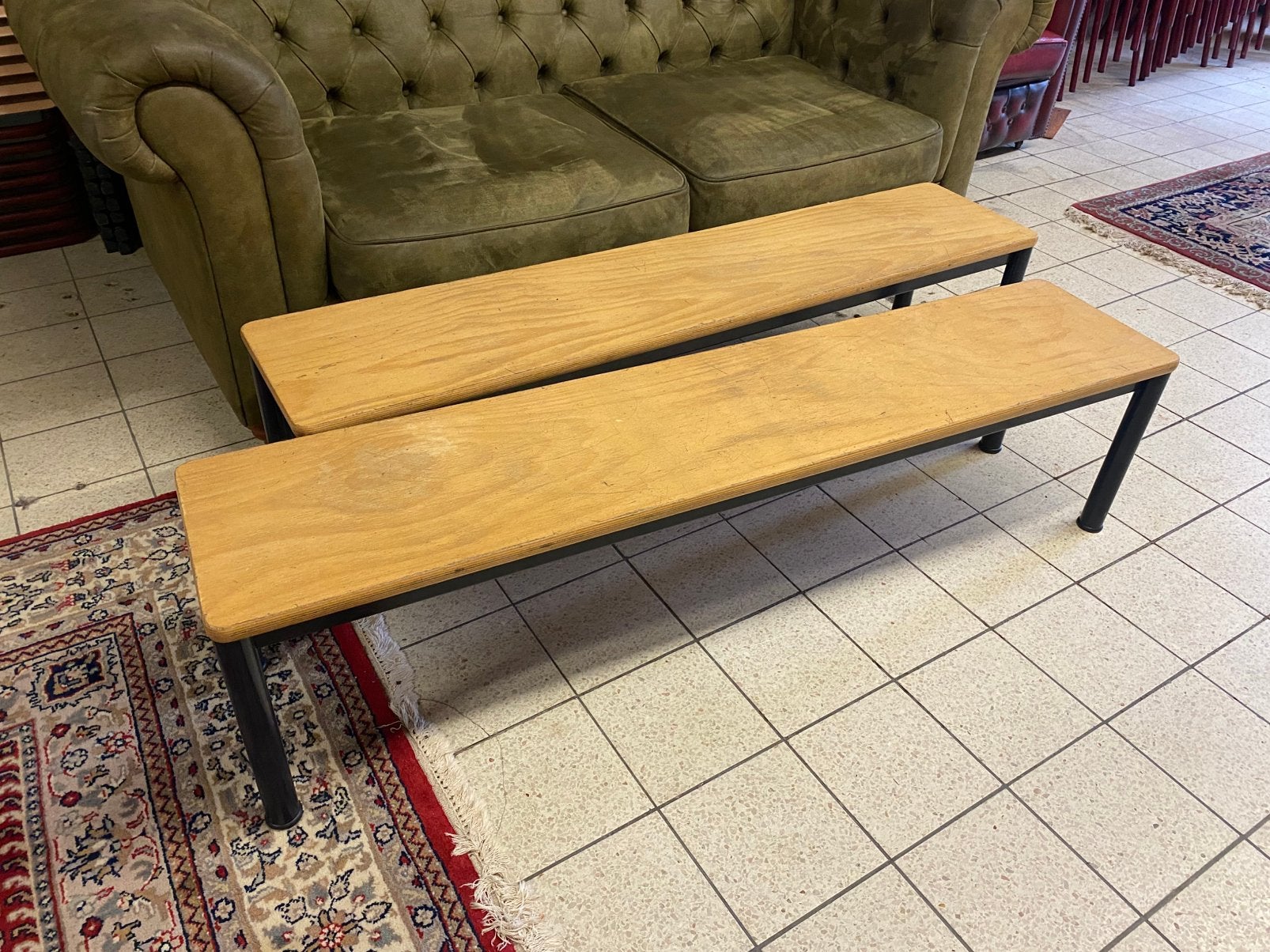 Oerdegelijk metalen kleedbank zitbank schoolbank 34cm hoog, Ophalen