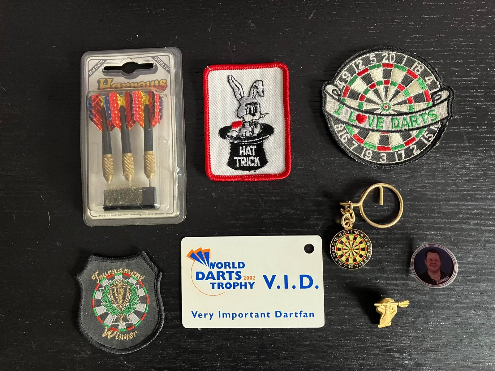8 leuke dart items, Ophalen of Verzenden, Zo goed als nieuw