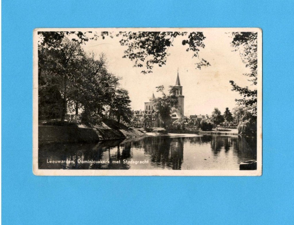 Leeuwarden  : Dominicuskerk met Stadsgracht 1951, Verzenden, 1960 tot 1980, Gelopen, Friesland