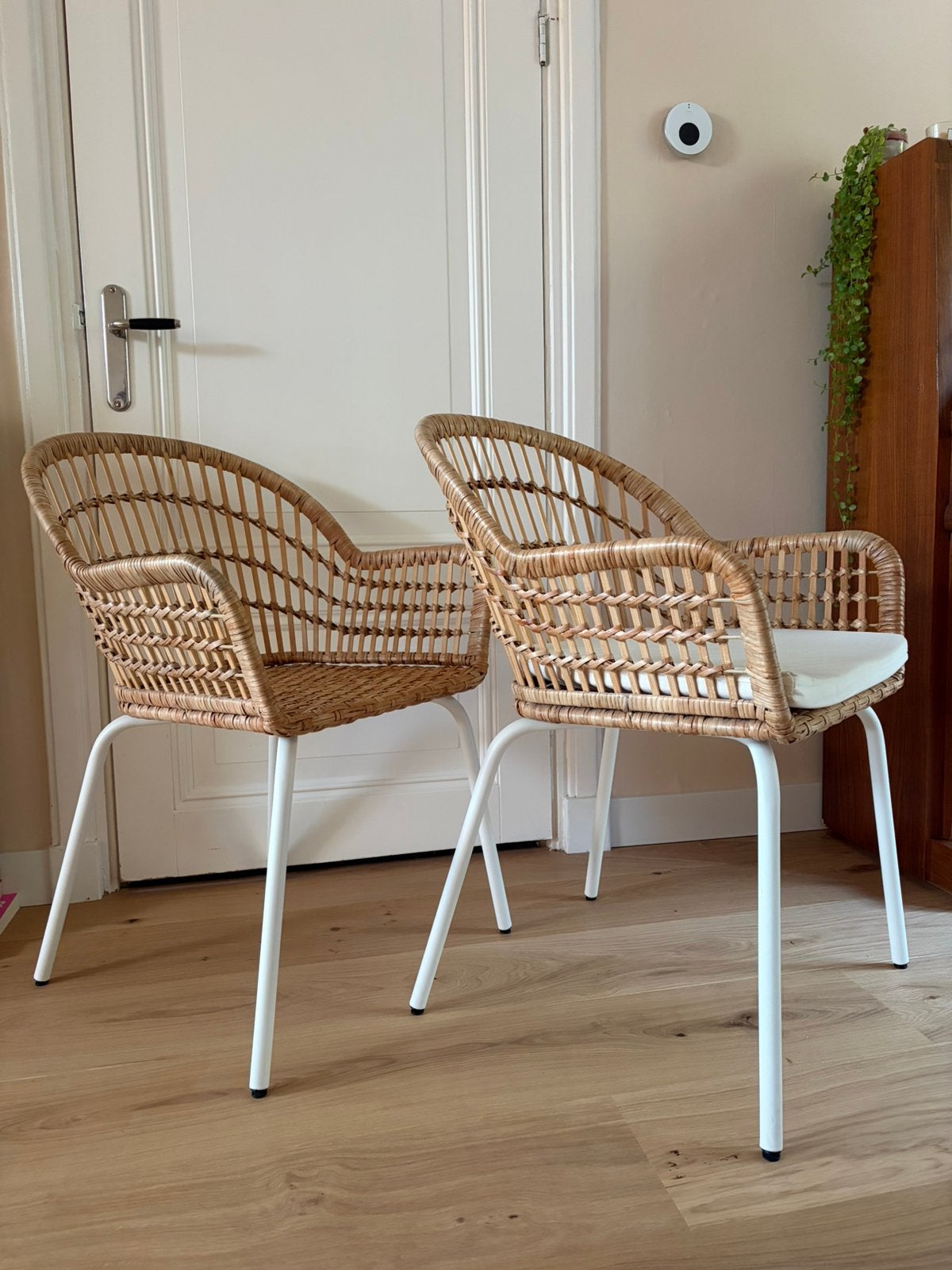 2 rotan IKEA stoelen, Ophalen, Gebruikt, Twee, Bruin