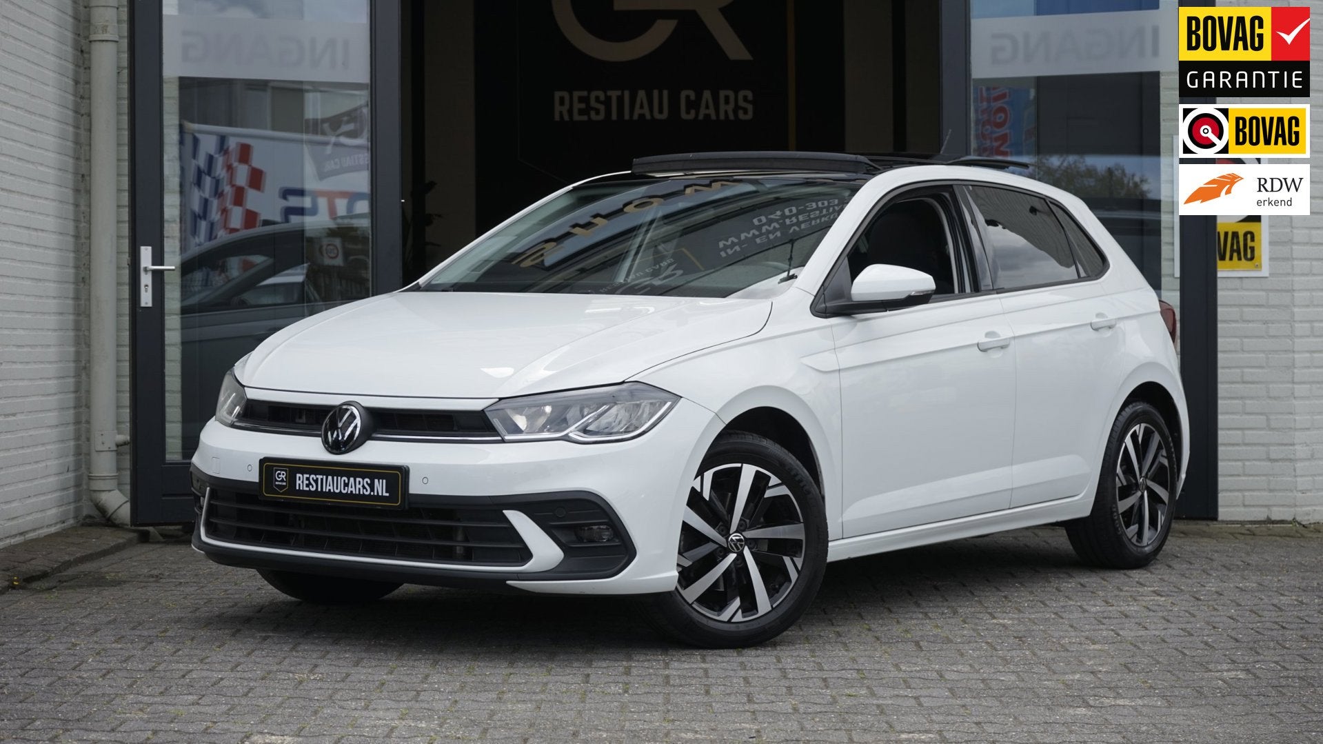 Volkswagen Polo 1.0 TSI AUTOMAAT 110 Pk |CARPLAY|CLIMA|DAB|F, Stof, Gebruikt, Zwart, Wit
