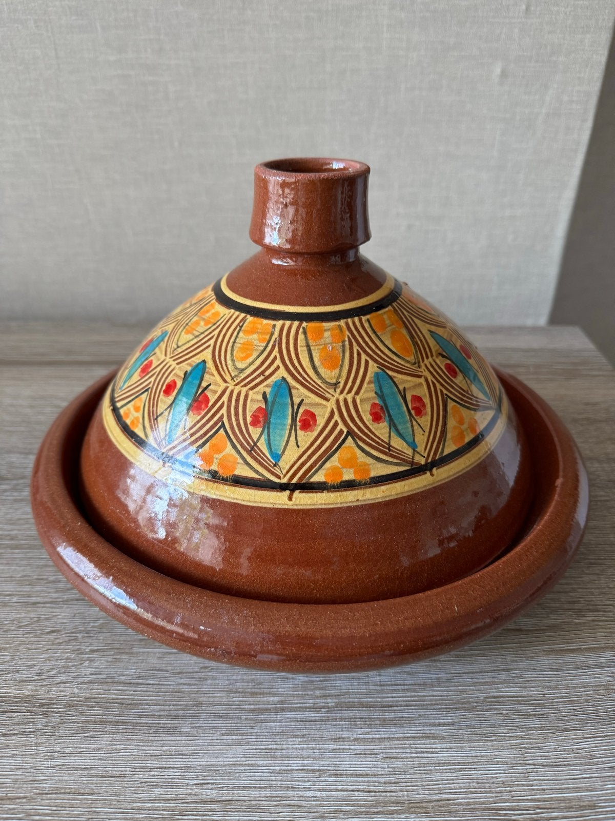 Mooie handgemaakte tajine van aardewerk, Ophalen, Overige merken, Overige typen, Zo goed als nieuw
