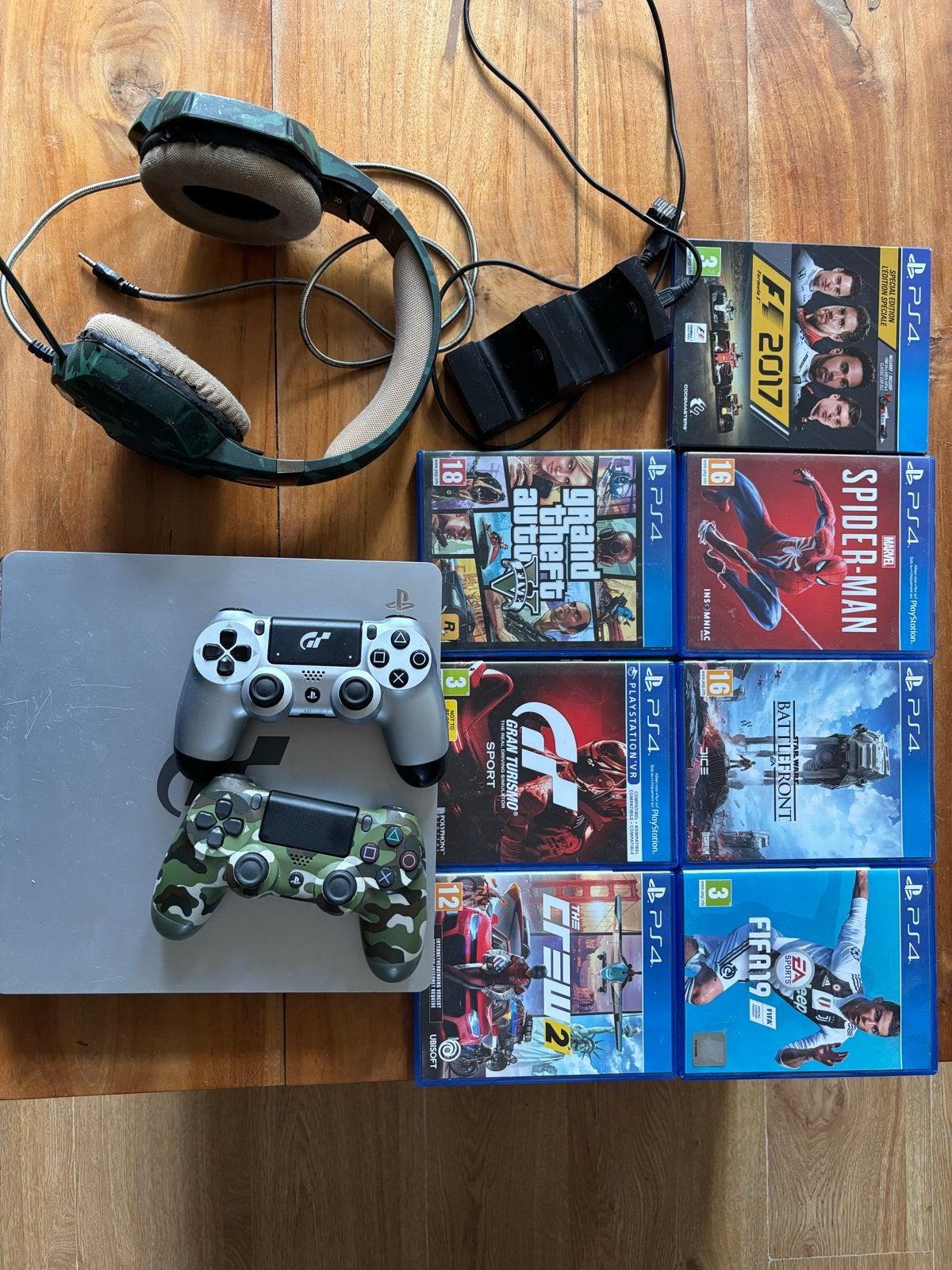 Ps4 Gran Turismo Editie, Ophalen, Met 2 controllers, Slim, Gebruikt