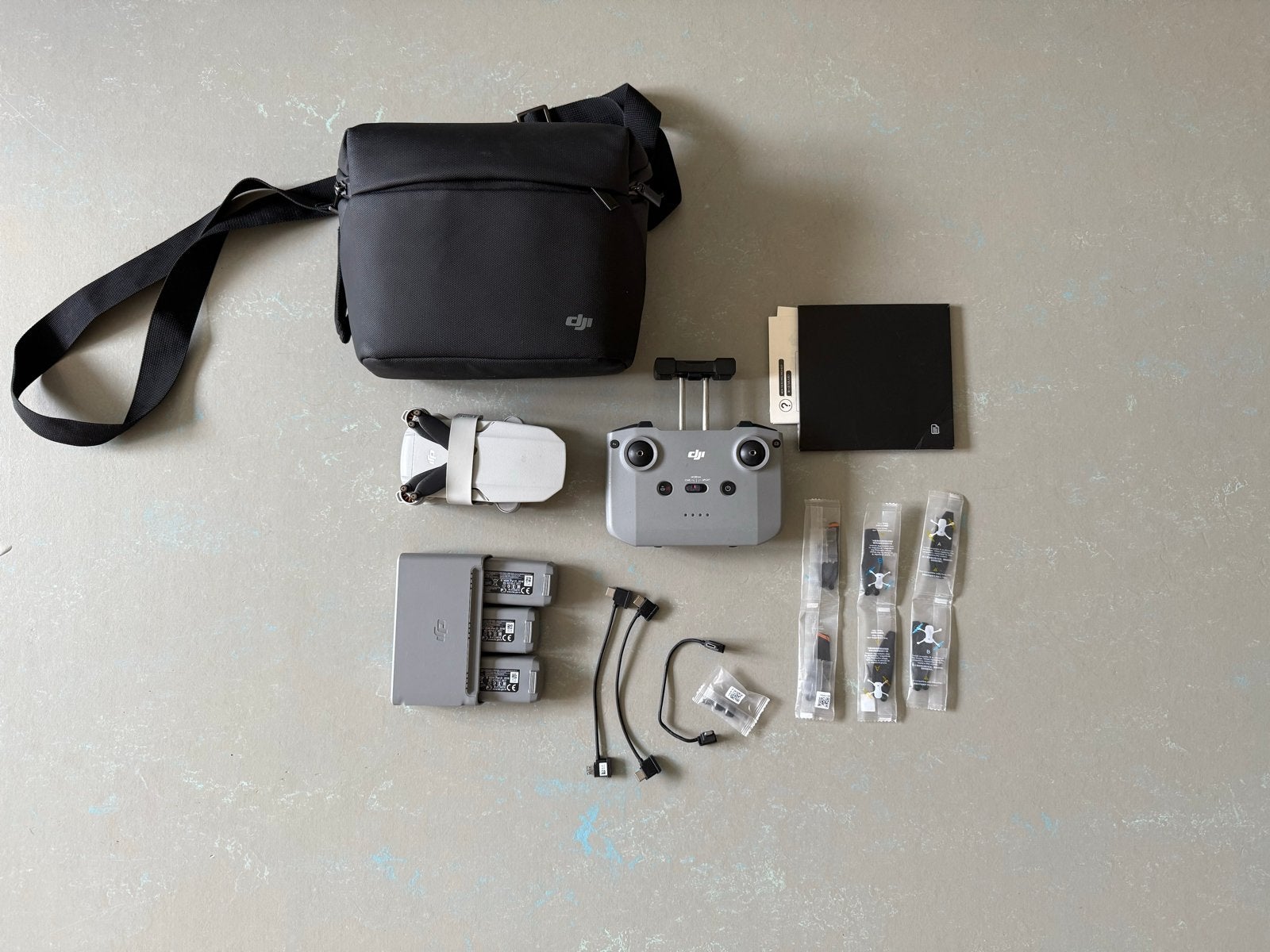 DJI Mini 2 Fly More Combo - Complete Drone Set, Ophalen, Cameradrone, Extra accu('s), 5 tot 10 kilometer