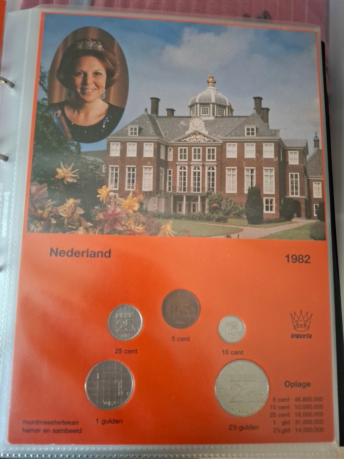 Complete Beatrix muntenverzameling in 2 albums incl 10&50Gul, Ophalen of Verzenden, Koningin Beatrix, Overige waardes, Setje