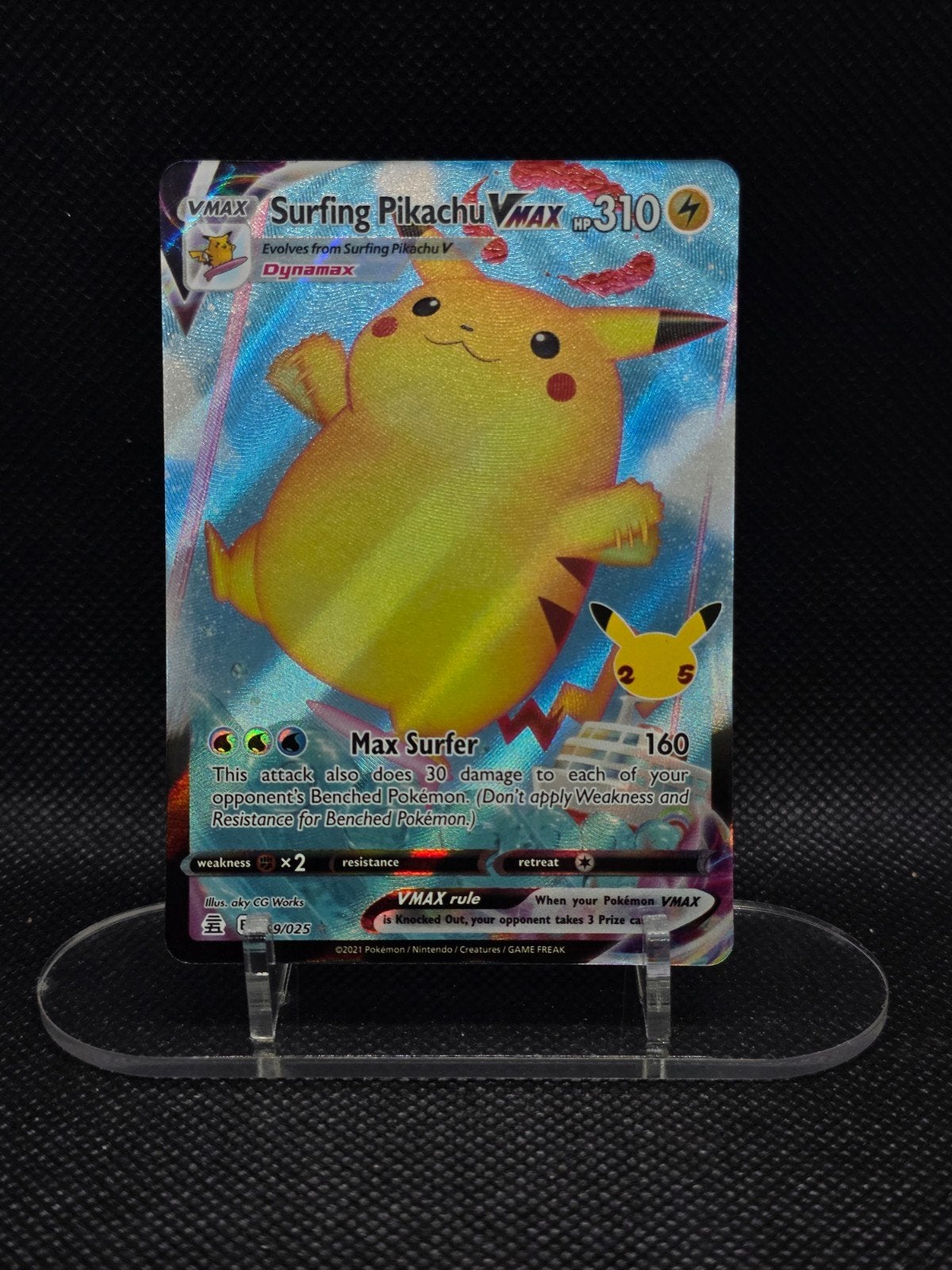 Surfing Pikachu VMAX cel 009
Celebrations, Ophalen of Verzenden, Zo goed als nieuw, Losse kaart